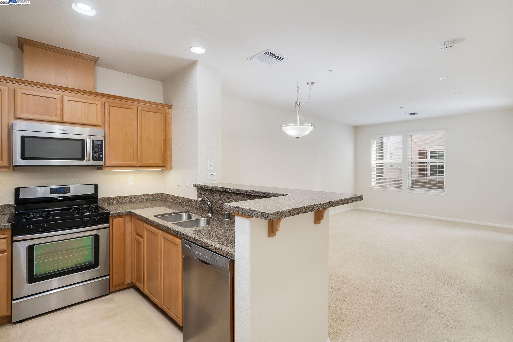 Photo #2: 41105787 Listing 