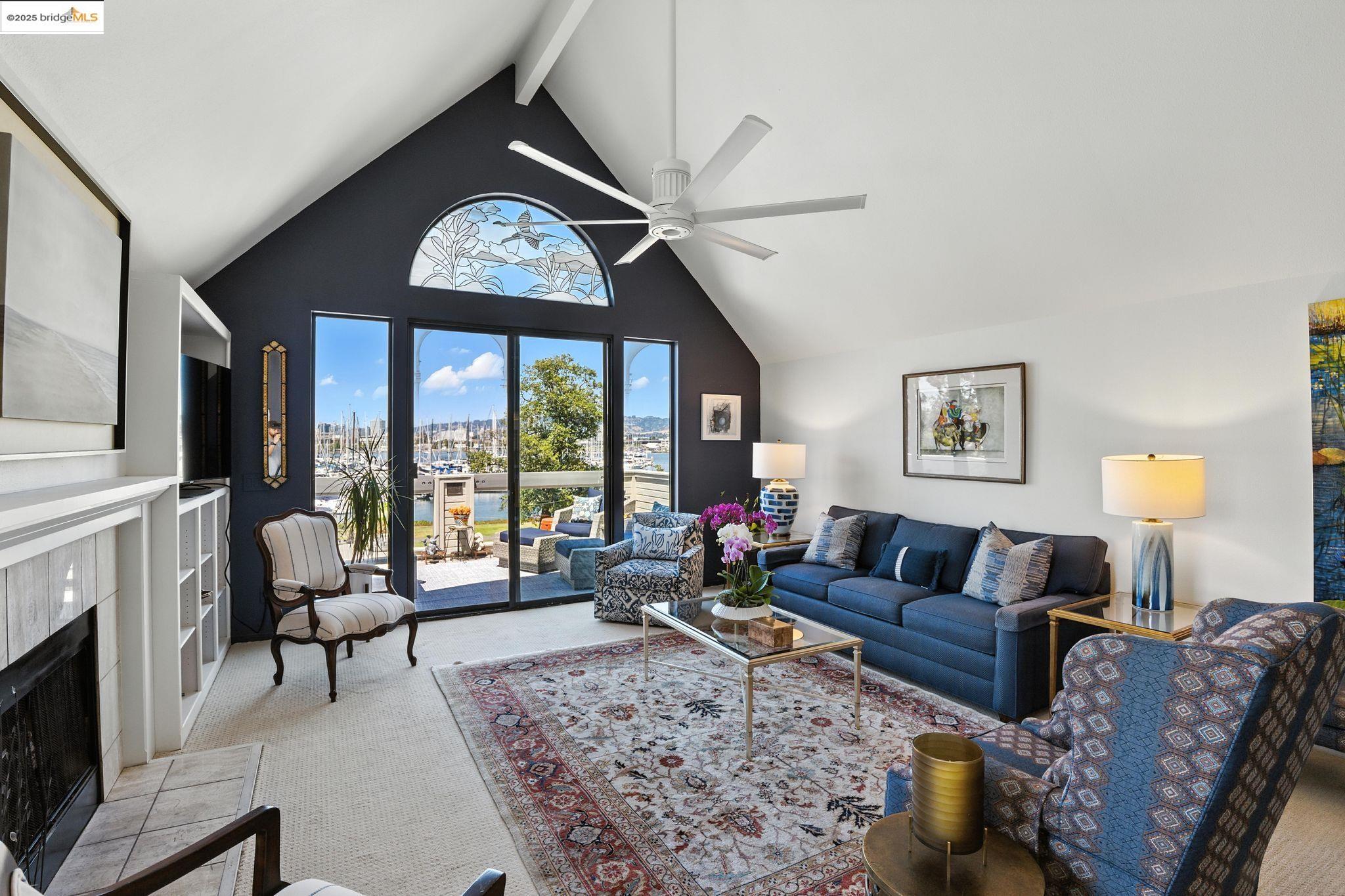 Photo #2: 41105789 Listing 