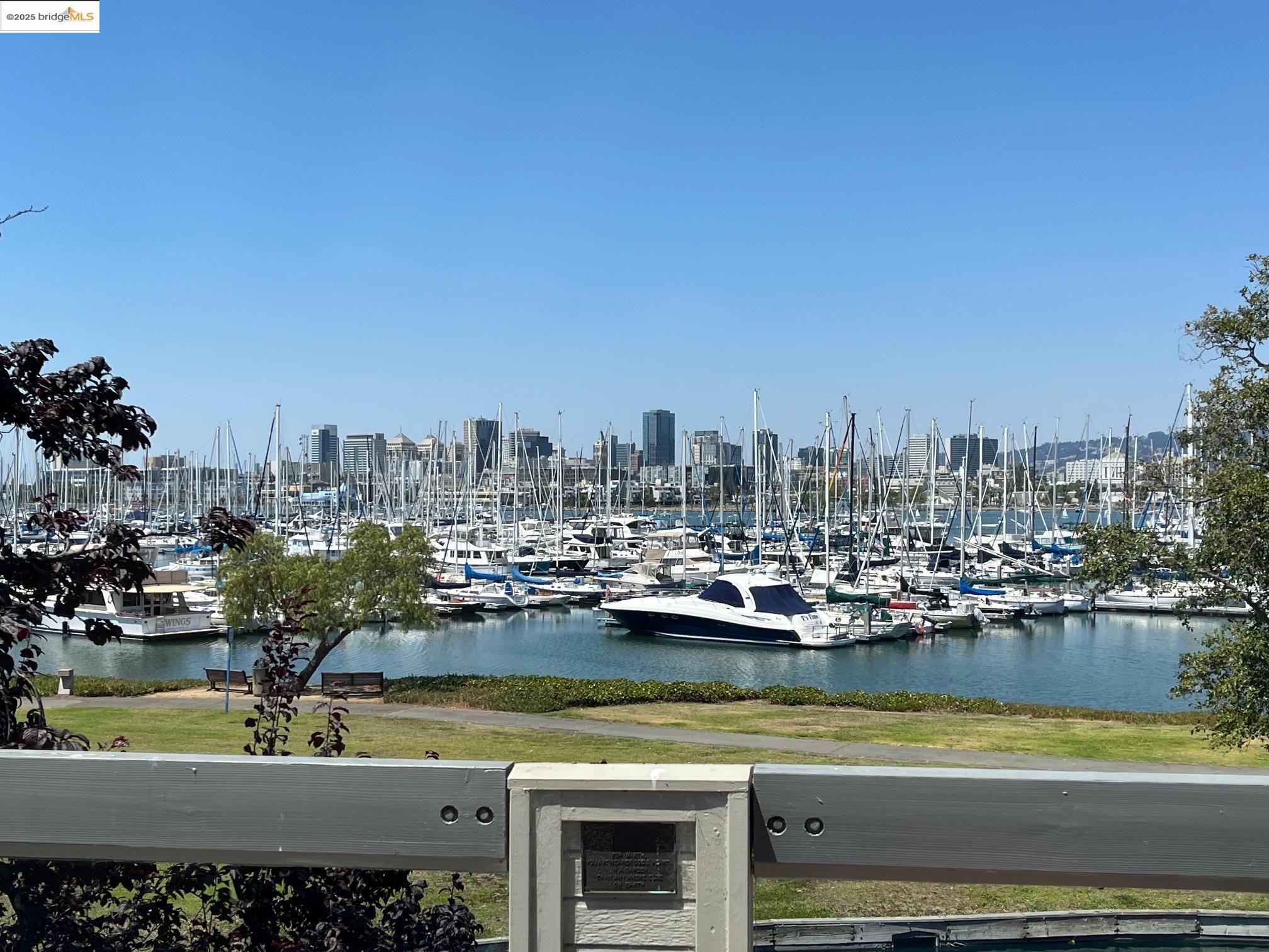 Photo #6: 41105789 Listing 