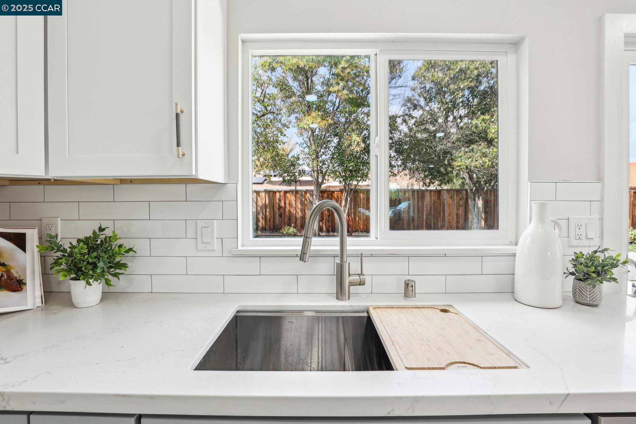Detail Gallery Image 11 of 35 For 562 Swallow Dr, Livermore,  CA 94551 - 4 Beds | 3 Baths