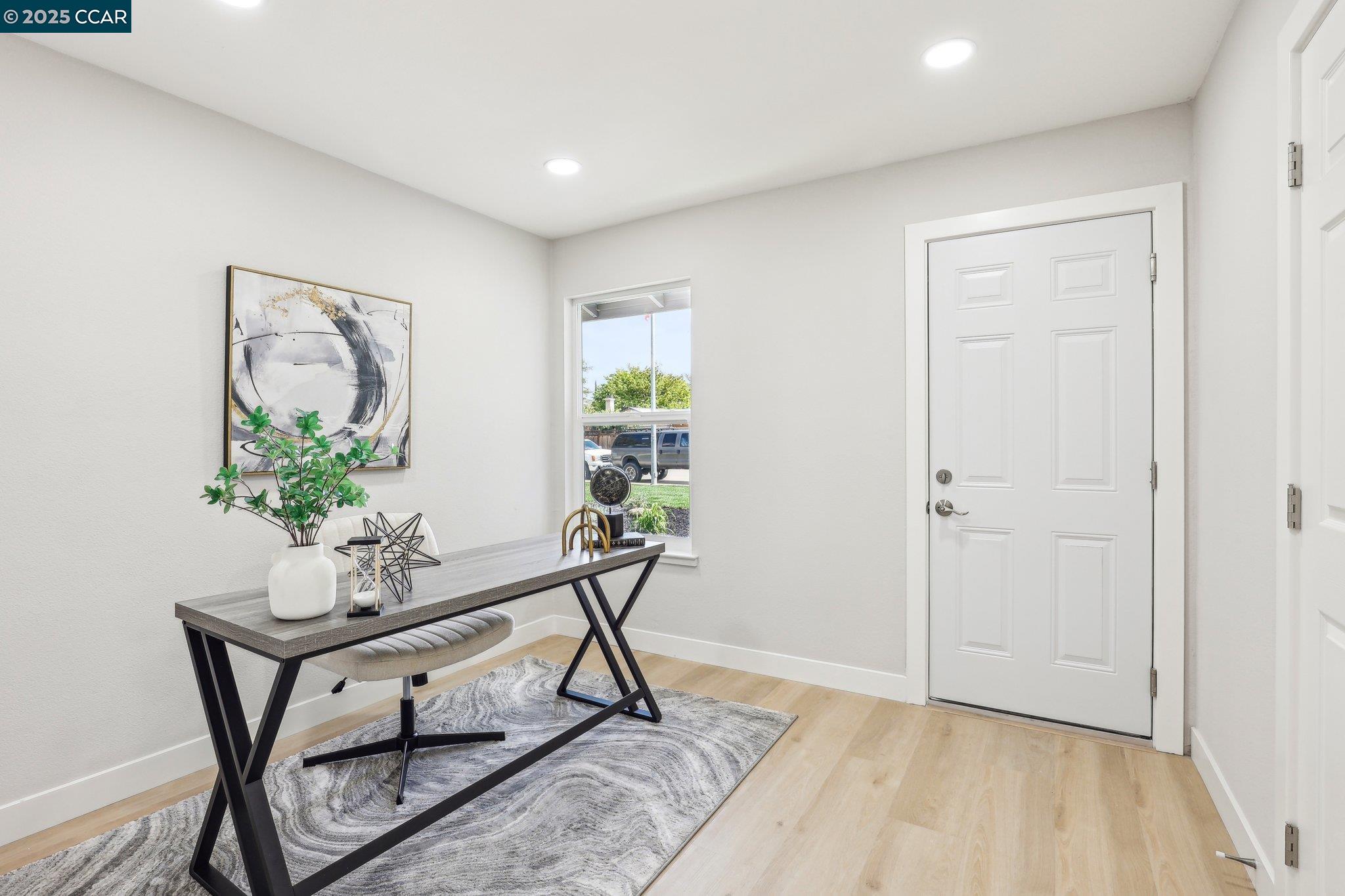 Detail Gallery Image 13 of 35 For 562 Swallow Dr, Livermore,  CA 94551 - 4 Beds | 3 Baths