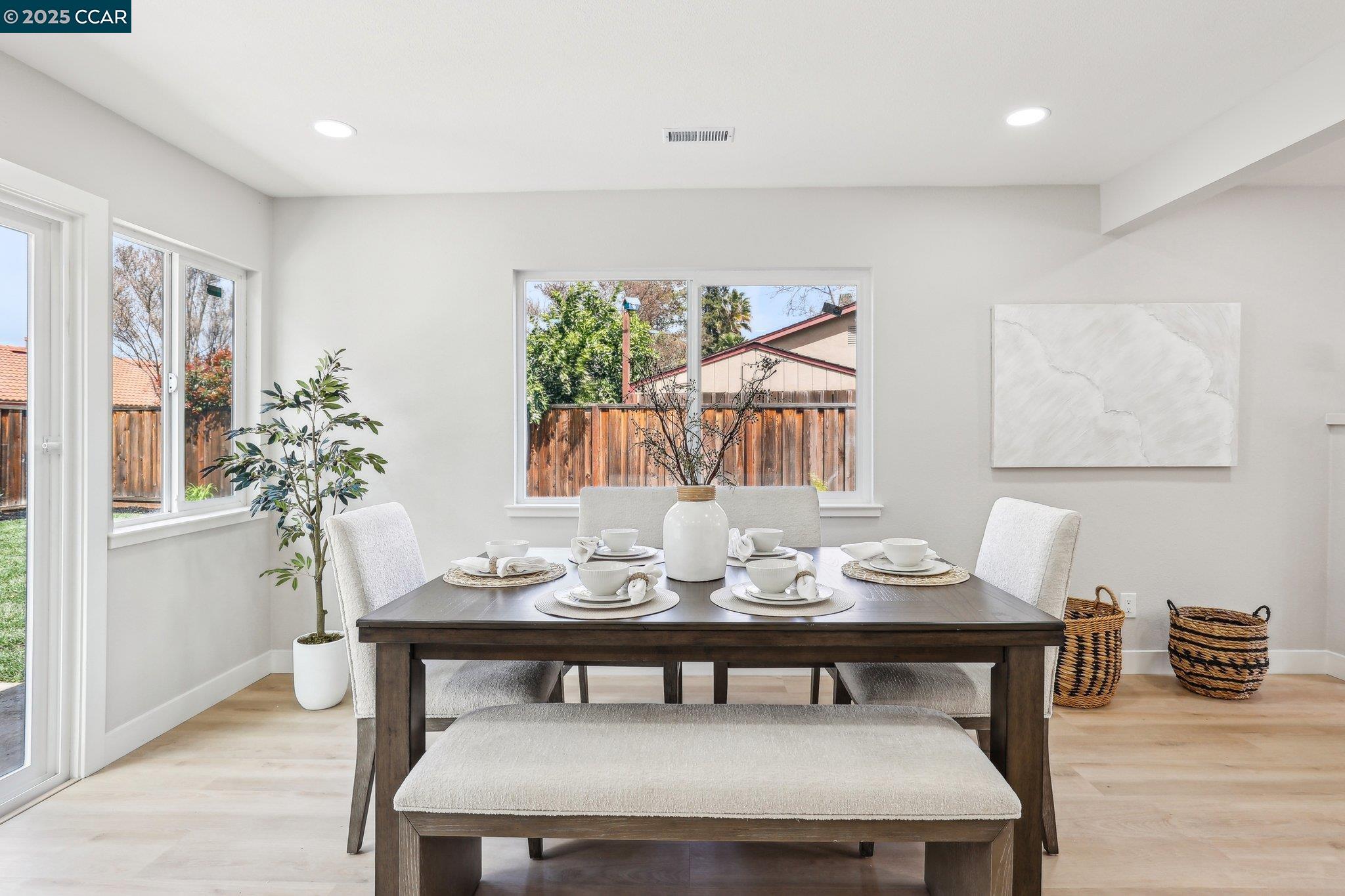 Detail Gallery Image 7 of 35 For 562 Swallow Dr, Livermore,  CA 94551 - 4 Beds | 3 Baths