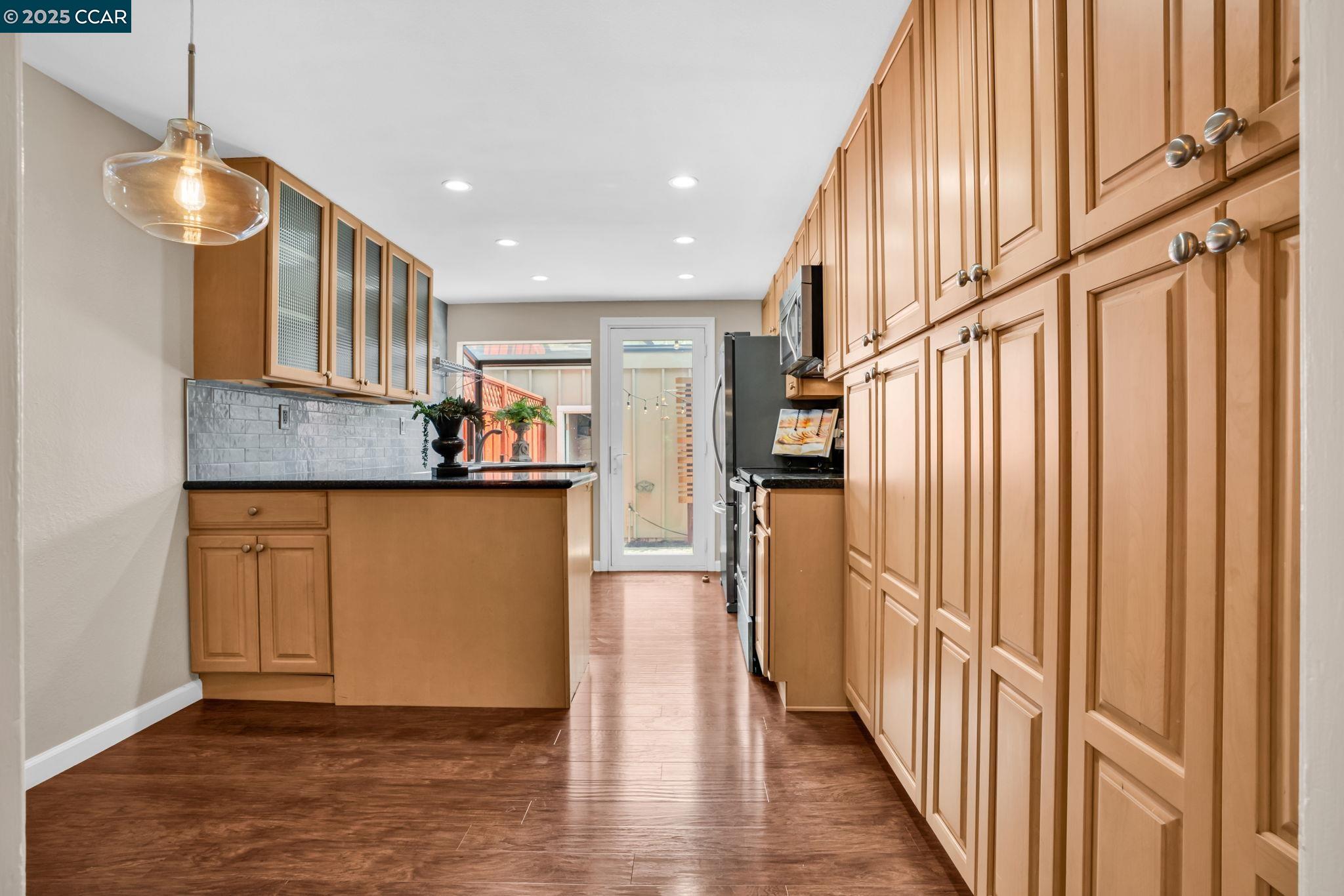 Photo #17: 41105795 Listing: Photo #17