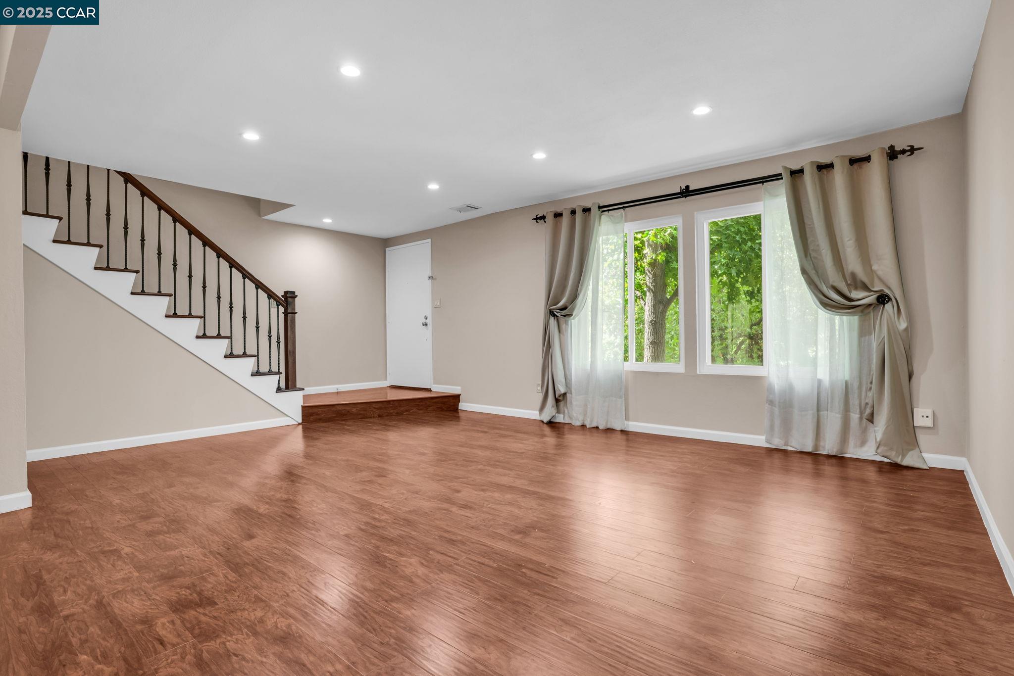 Detail Gallery Image 10 of 57 For 1430 Tampico Pl, Walnut Creek,  CA 94598 - 3 Beds | 3 Baths