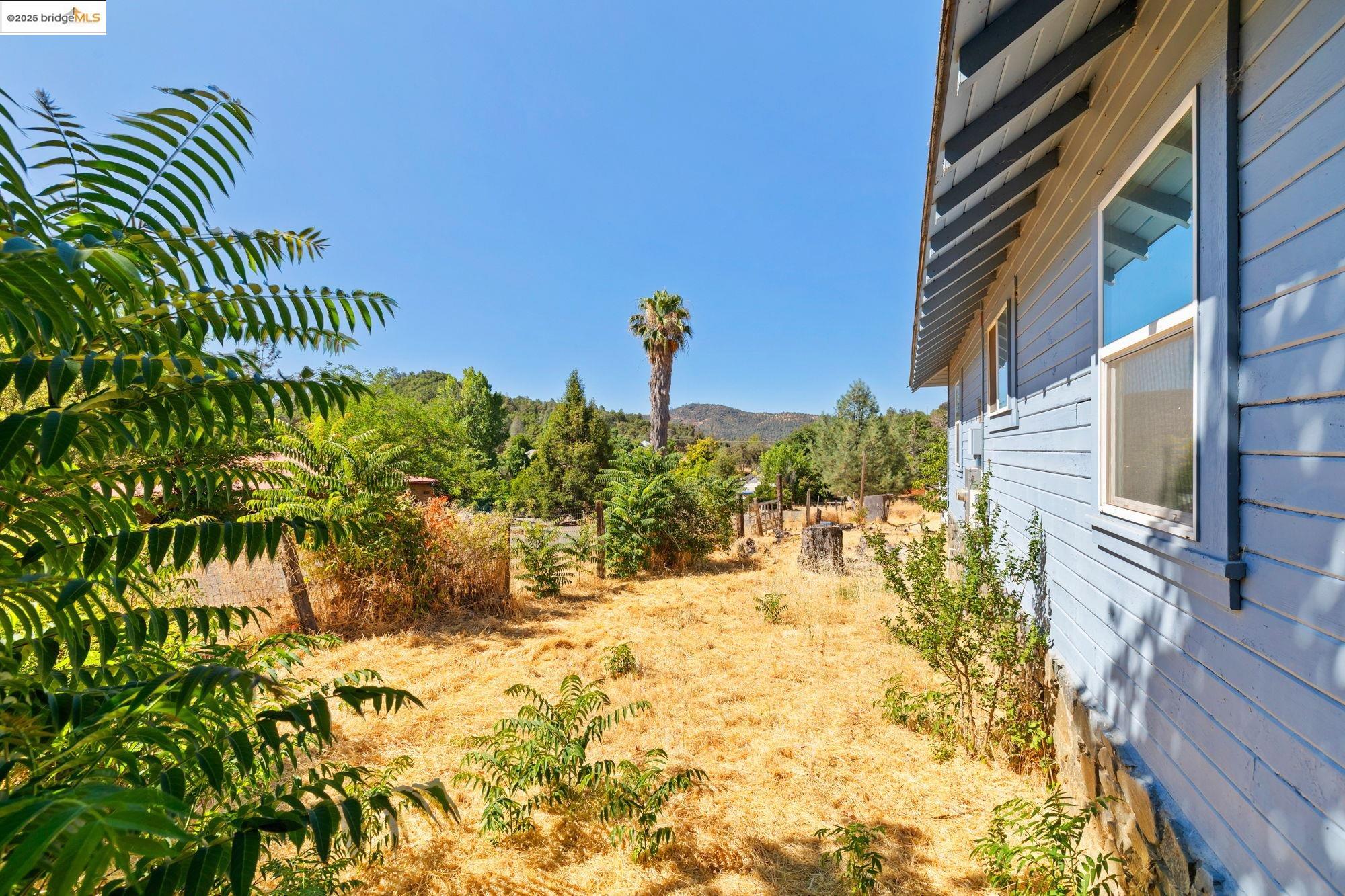 Detail Gallery Image 17 of 28 For 10297 Pine St, Coulterville,  CA 95311 - 2 Beds | 1 Baths