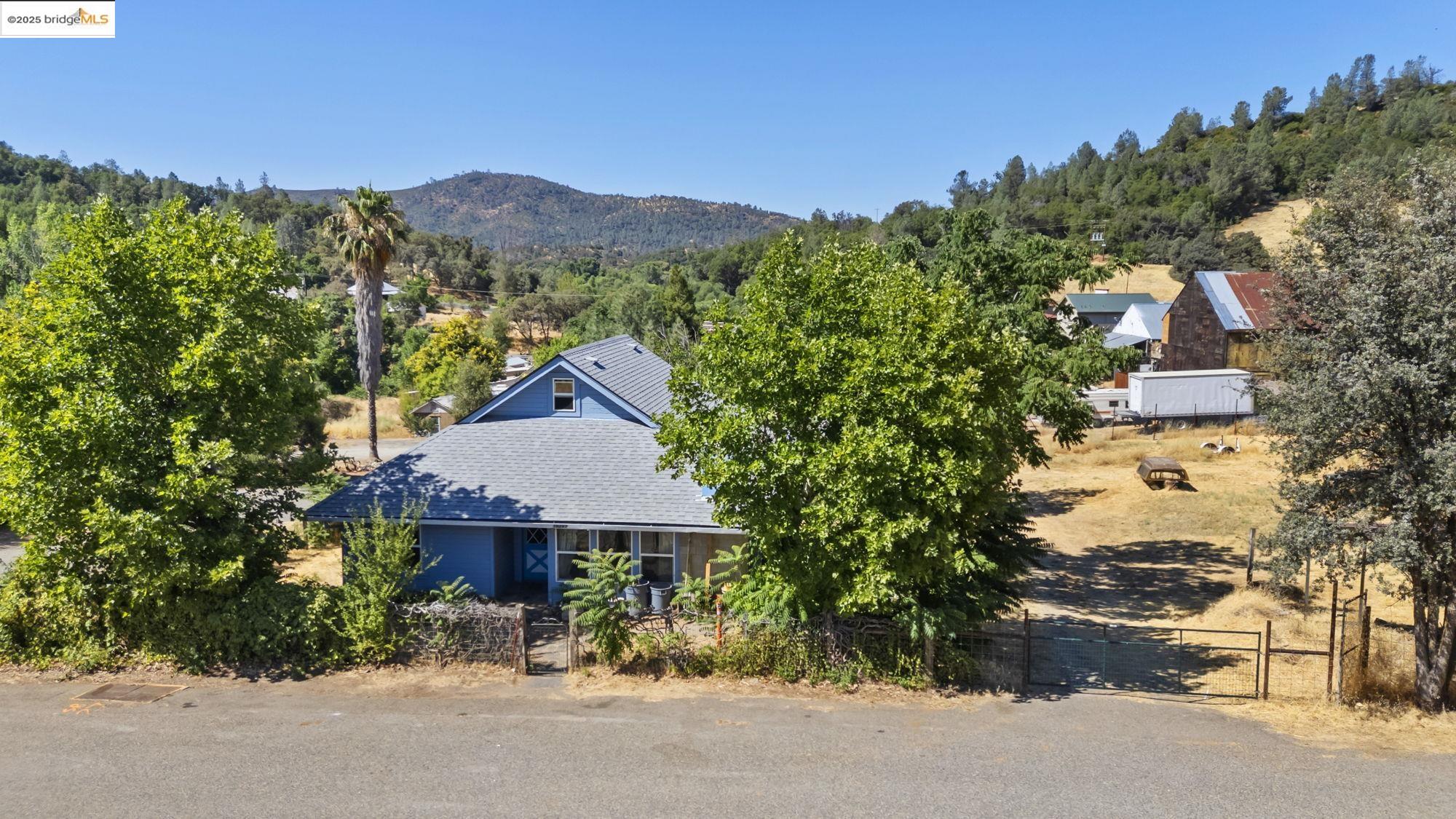 Detail Gallery Image 20 of 28 For 10297 Pine St, Coulterville,  CA 95311 - 2 Beds | 1 Baths