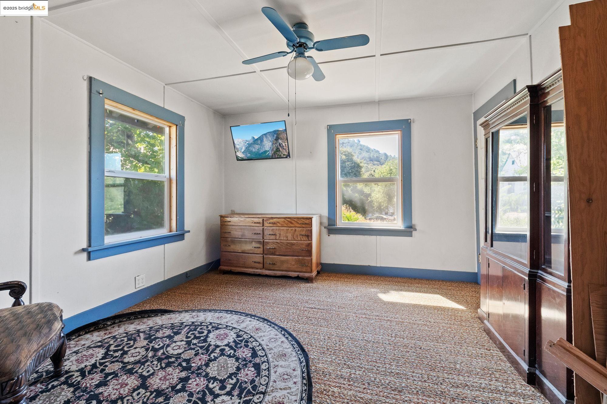 Detail Gallery Image 6 of 28 For 10297 Pine St, Coulterville,  CA 95311 - 2 Beds | 1 Baths