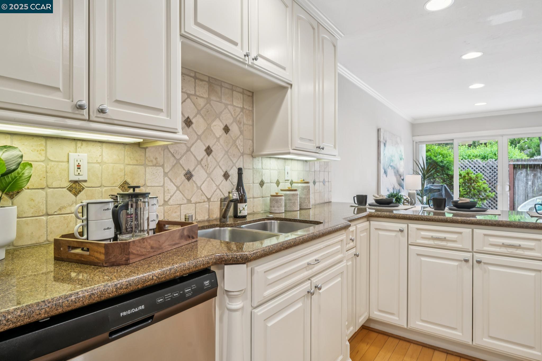 Photo #11: 41105801 Listing: Photo #11