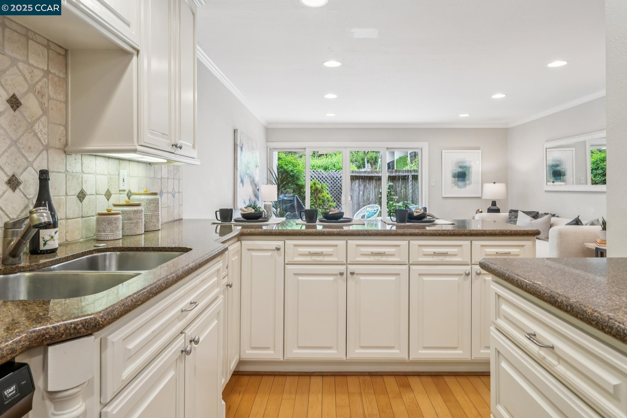 Photo #12: 41105801 Listing: Photo #12