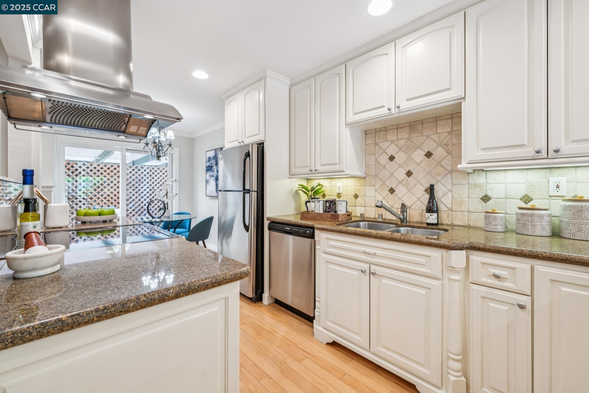 Photo #15: 41105801 Listing: Photo #15