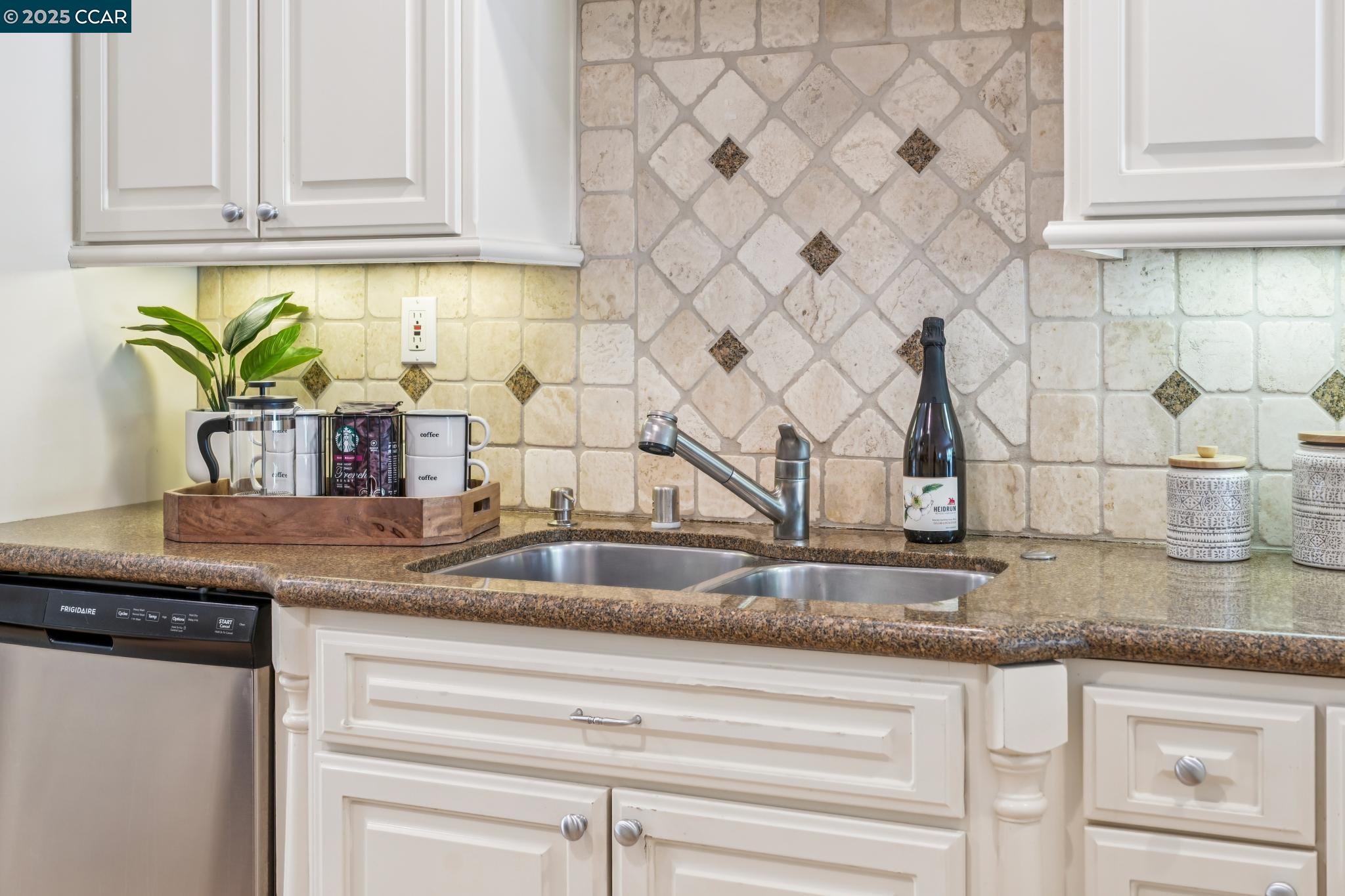Photo #16: 41105801 Listing: Photo #16
