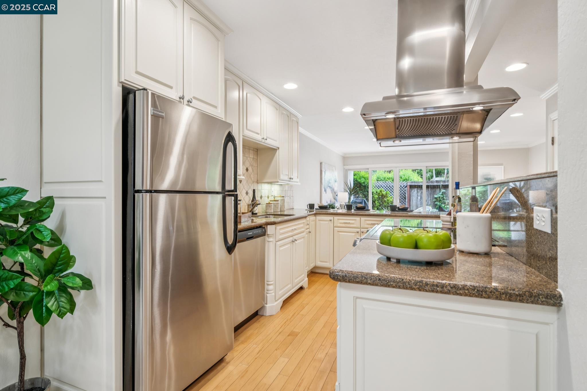Photo #10: 41105801 Listing: Photo #10