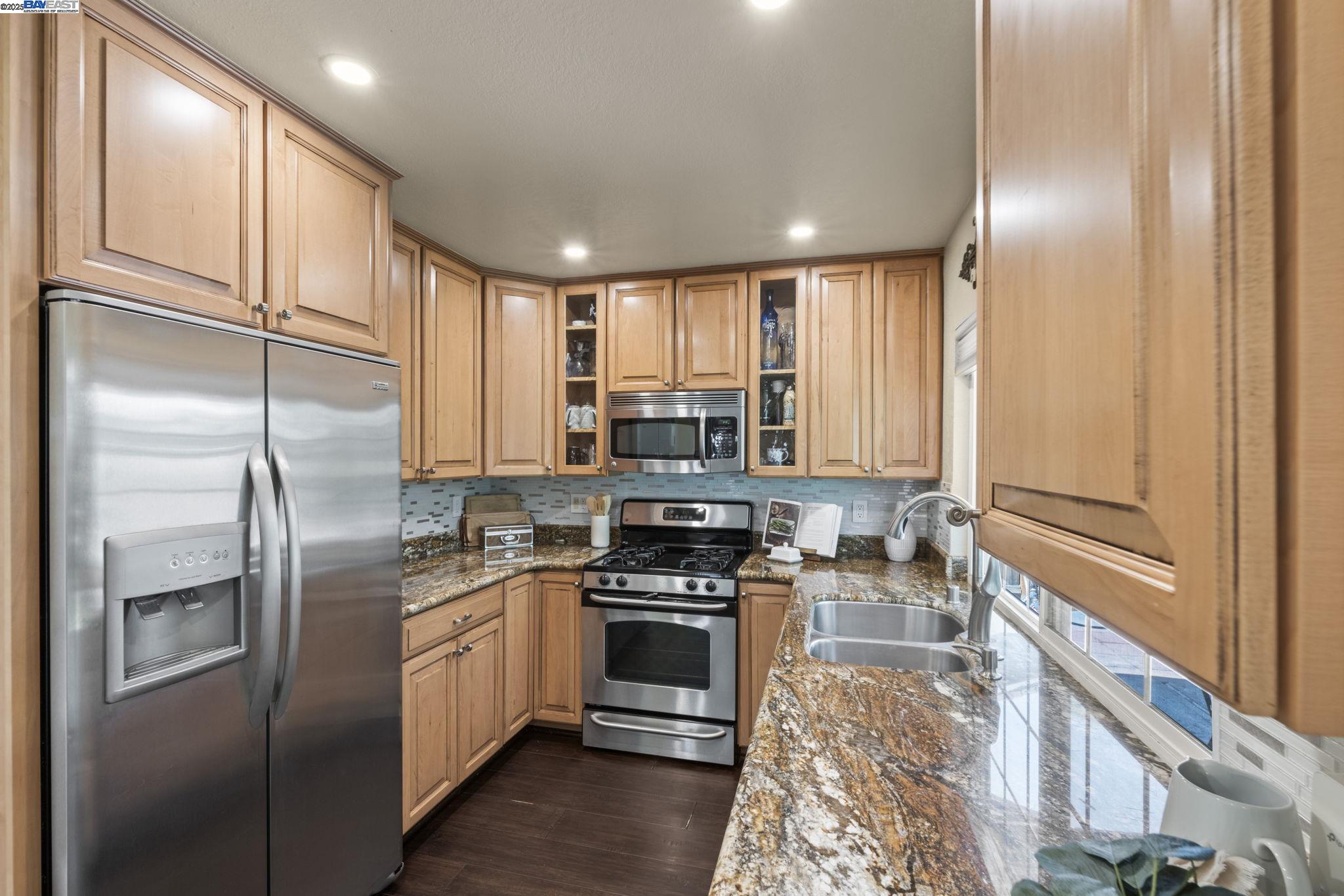 Detail Gallery Image 12 of 36 For 771 Hagemann Dr, Livermore,  CA 94551 - 4 Beds | 2 Baths