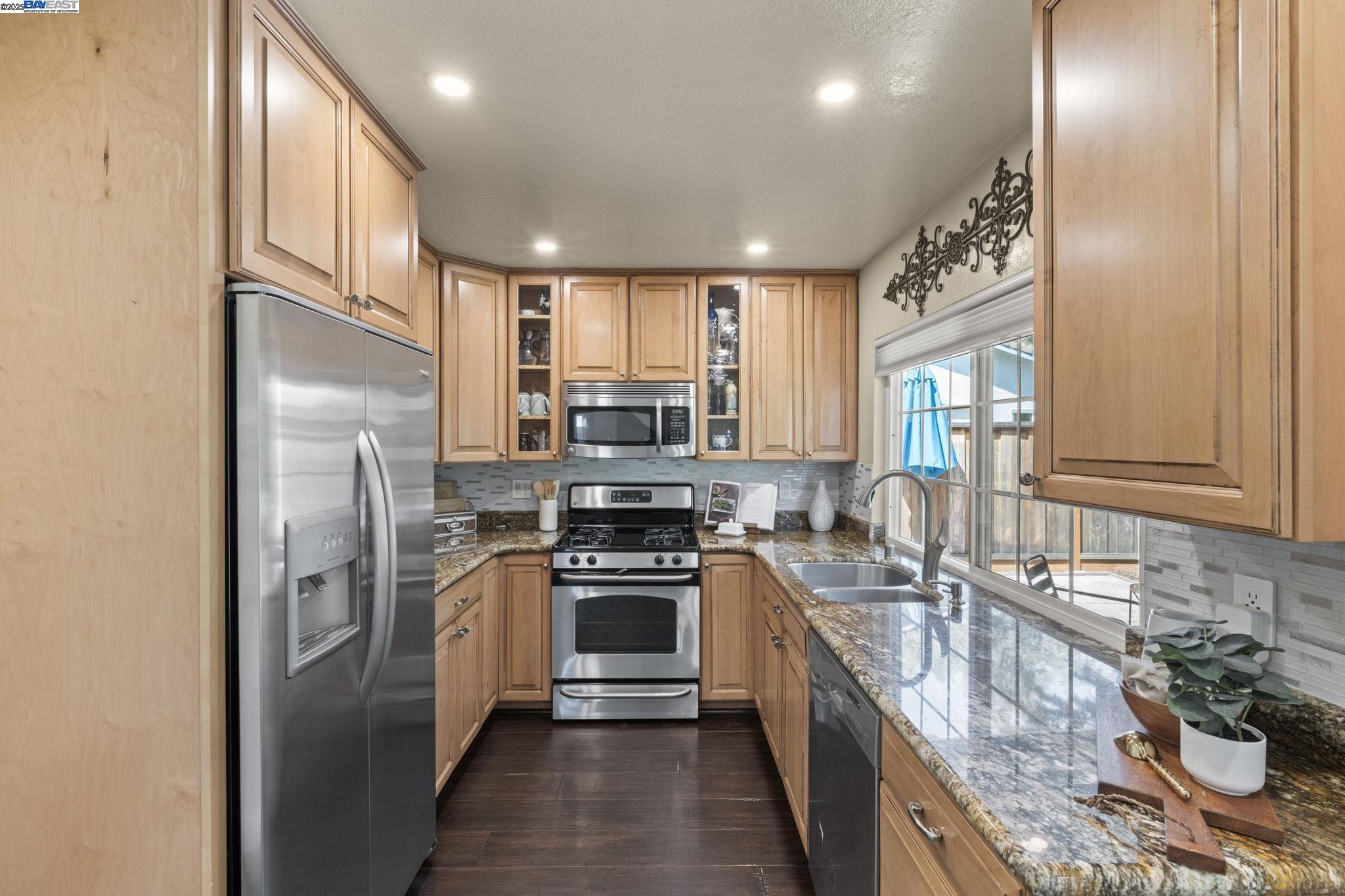 Detail Gallery Image 15 of 36 For 771 Hagemann Dr, Livermore,  CA 94551 - 4 Beds | 2 Baths