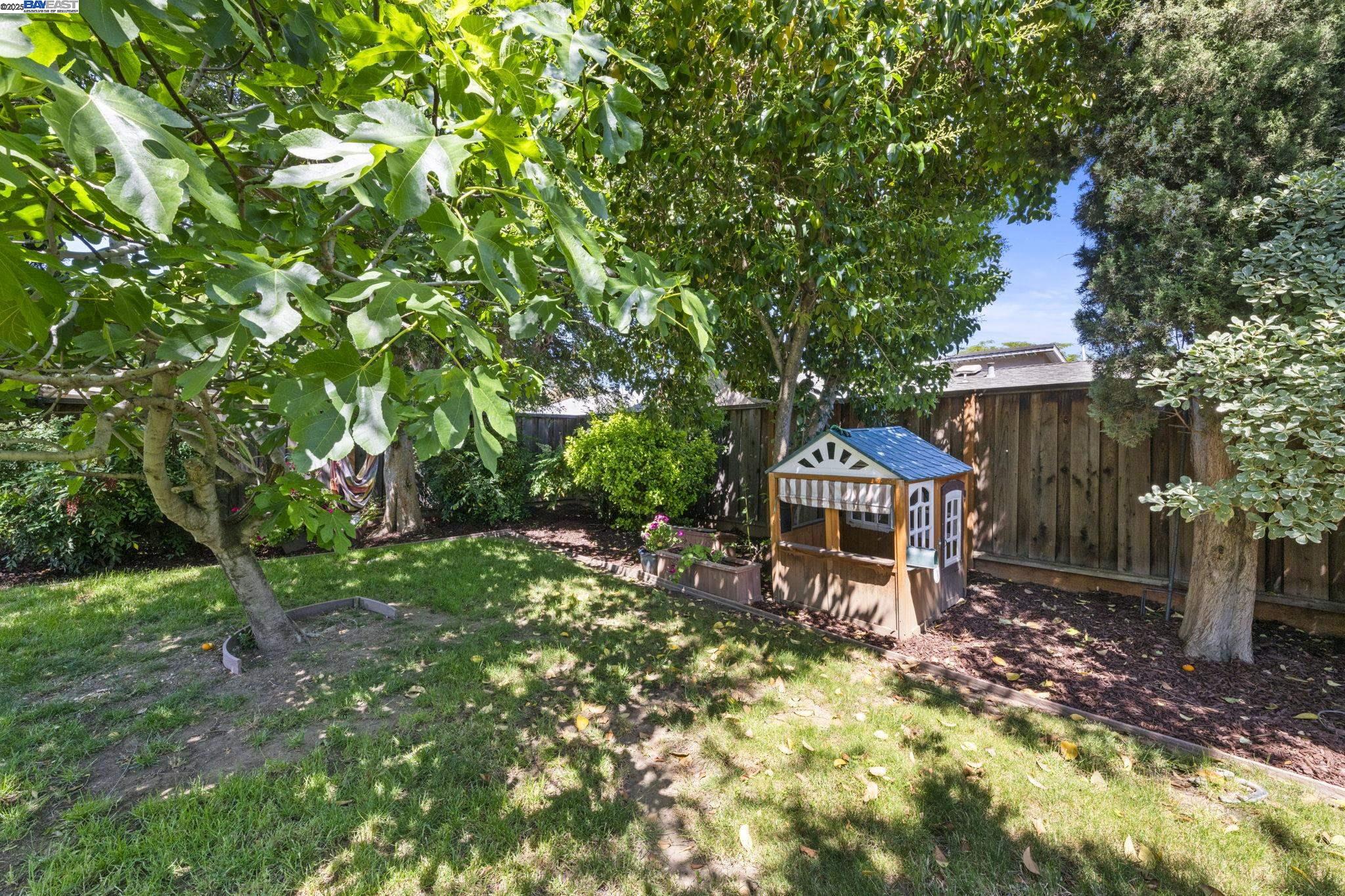Detail Gallery Image 31 of 36 For 771 Hagemann Dr, Livermore,  CA 94551 - 4 Beds | 2 Baths