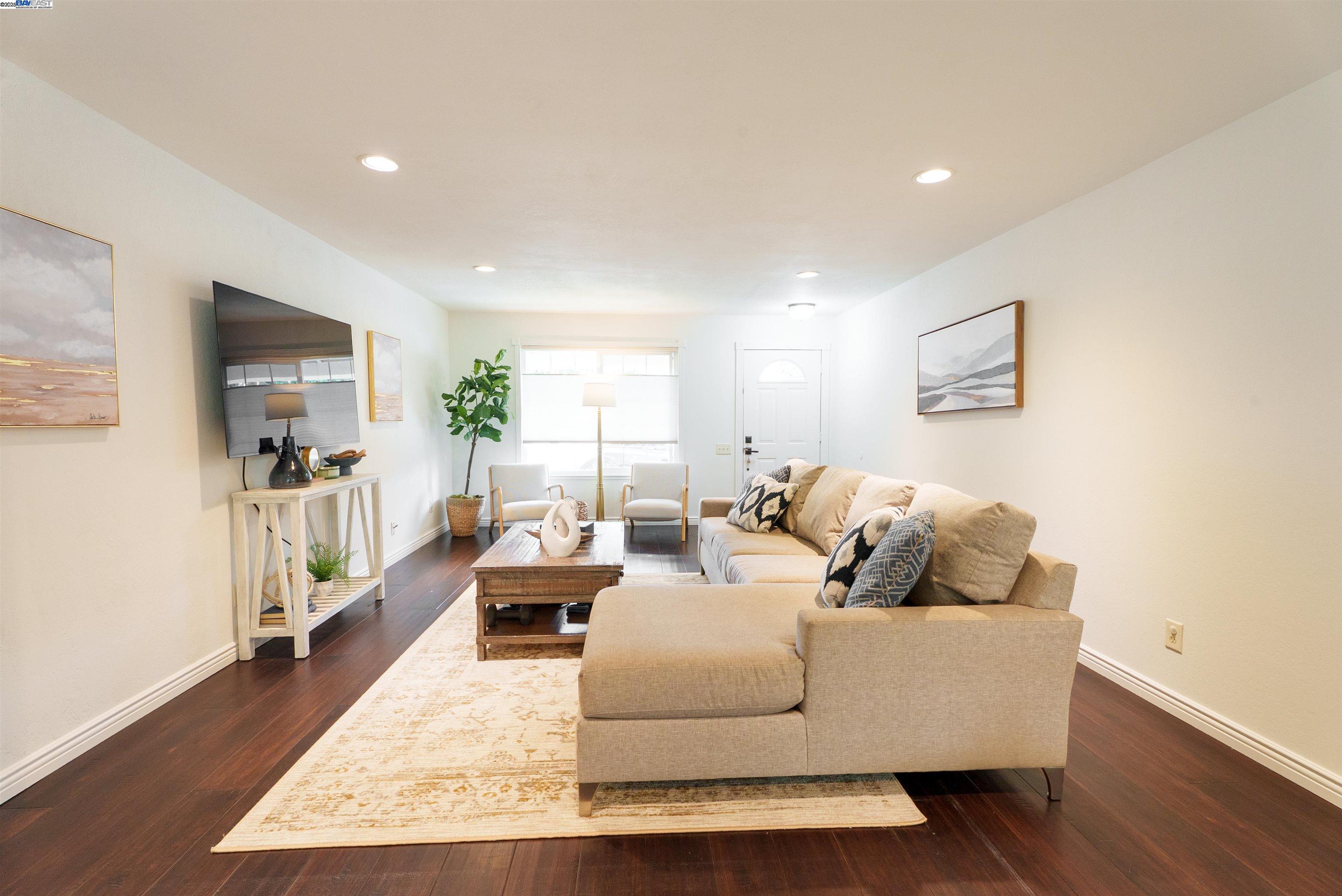 Detail Gallery Image 7 of 36 For 771 Hagemann Dr, Livermore,  CA 94551 - 4 Beds | 2 Baths
