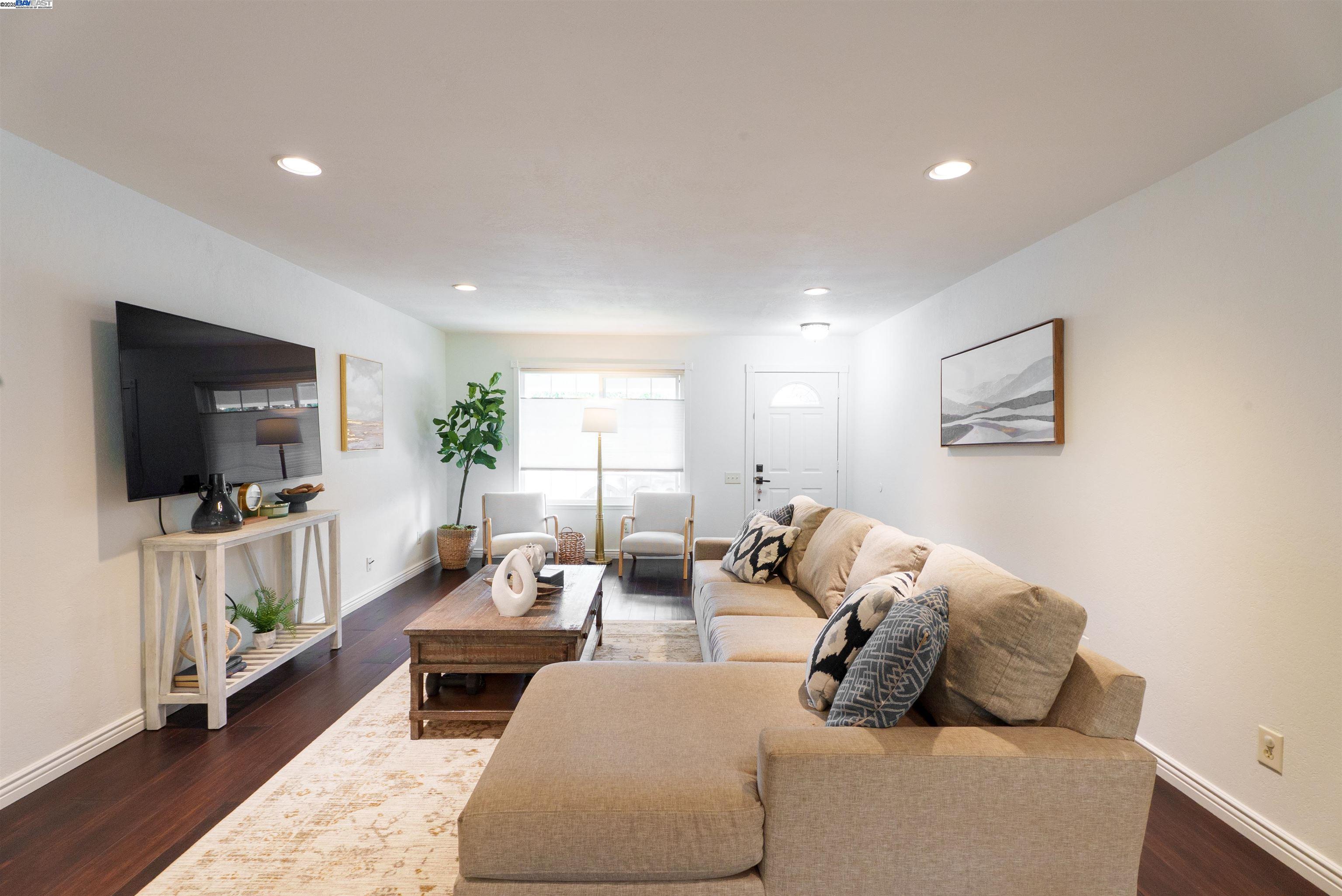 Detail Gallery Image 9 of 36 For 771 Hagemann Dr, Livermore,  CA 94551 - 4 Beds | 2 Baths