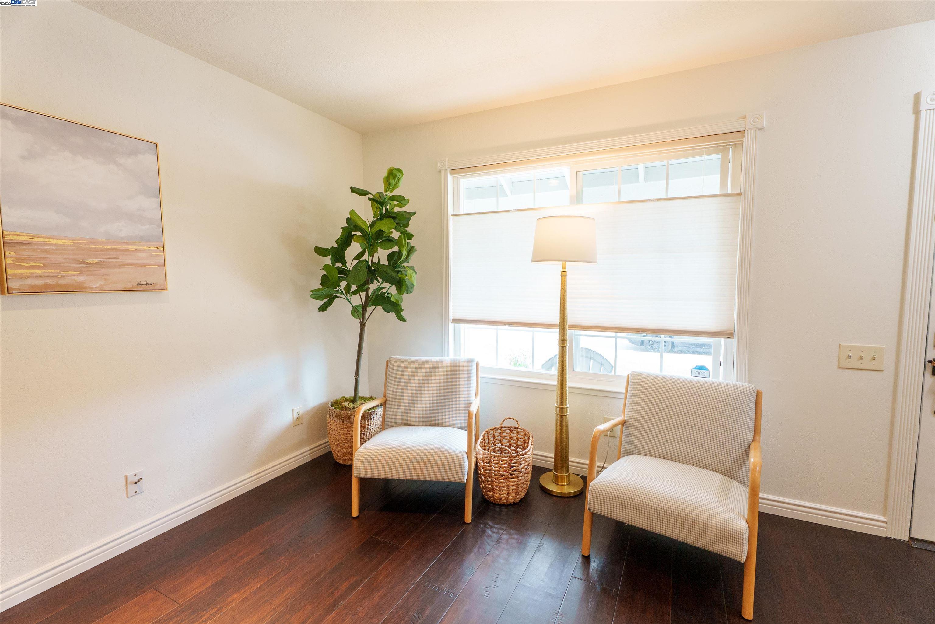 Detail Gallery Image 10 of 36 For 771 Hagemann Dr, Livermore,  CA 94551 - 4 Beds | 2 Baths