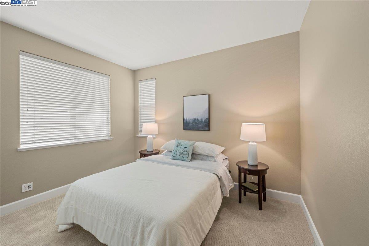 Detail Gallery Image 15 of 38 For 107 Limestone Cmn, Livermore,  CA 94550 - 3 Beds | 3 Baths