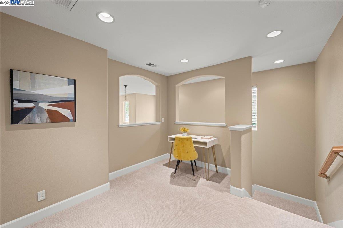 Detail Gallery Image 18 of 38 For 107 Limestone Cmn, Livermore,  CA 94550 - 3 Beds | 3 Baths