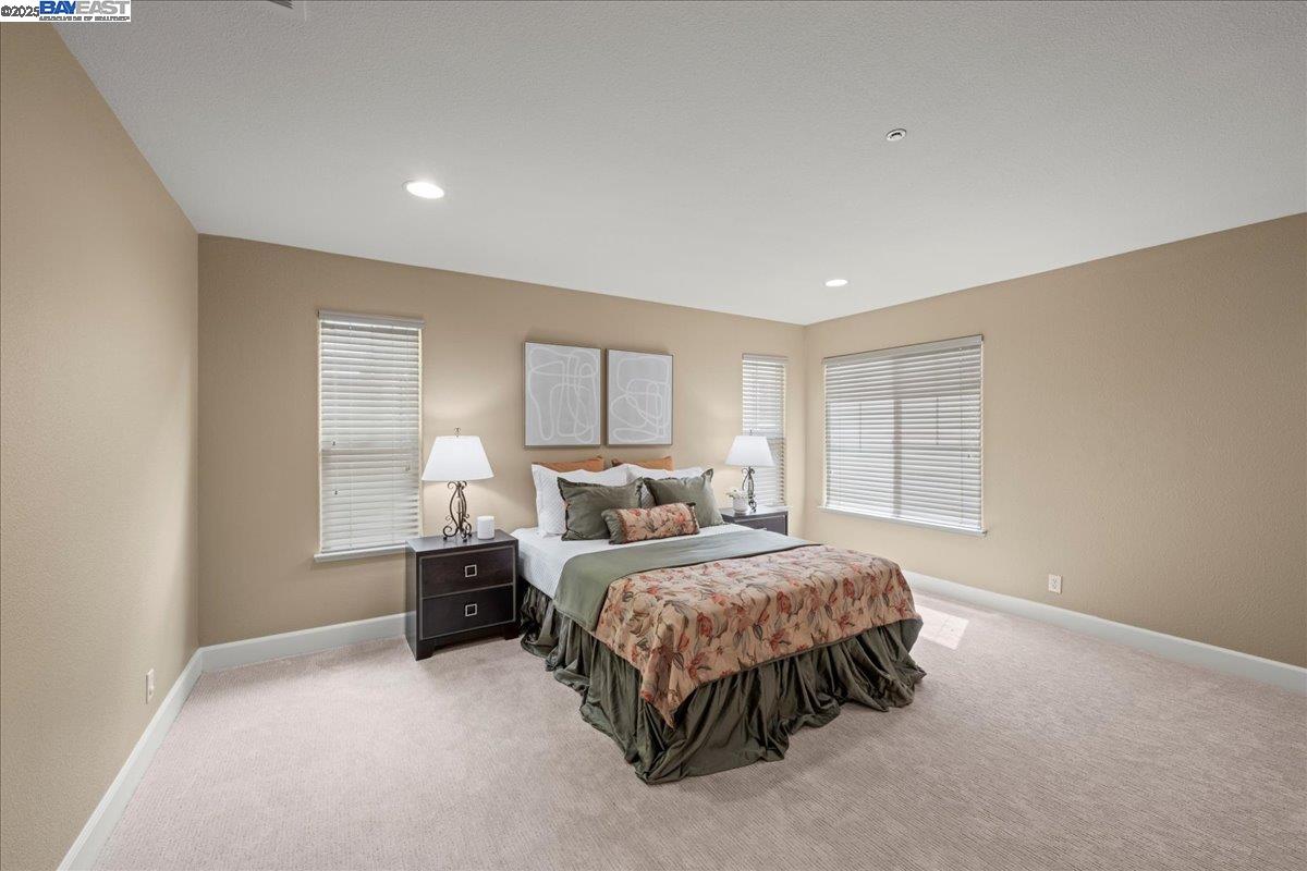 Detail Gallery Image 20 of 38 For 107 Limestone Cmn, Livermore,  CA 94550 - 3 Beds | 3 Baths