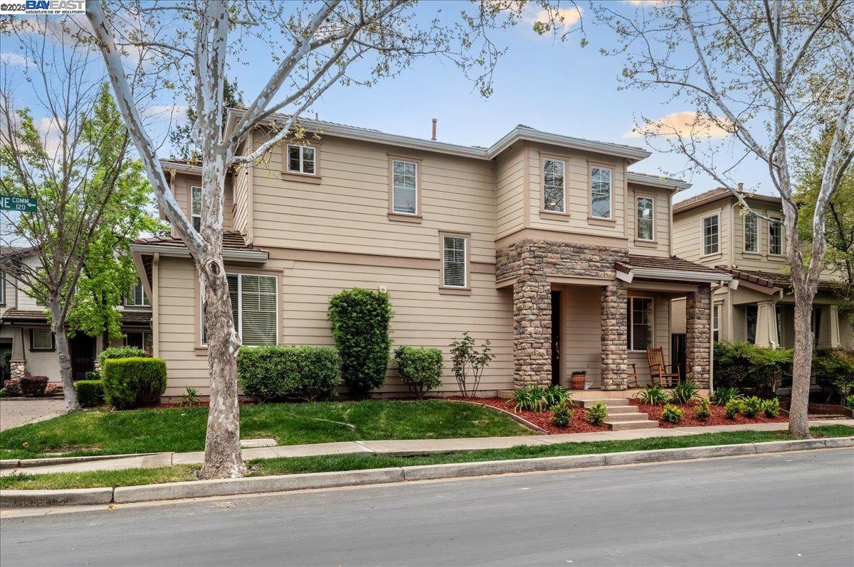 Detail Gallery Image 35 of 38 For 107 Limestone Cmn, Livermore,  CA 94550 - 3 Beds | 3 Baths