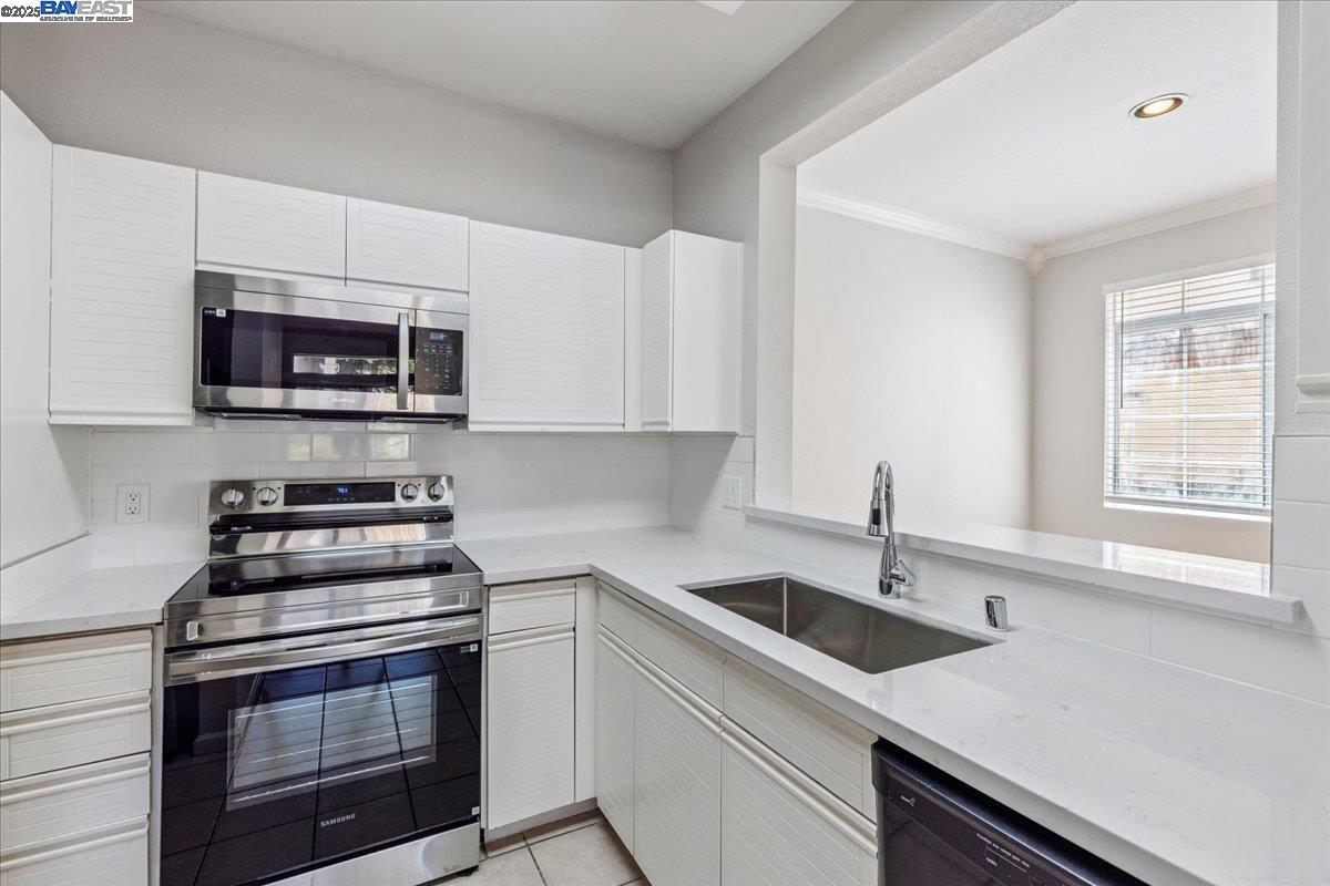 Detail Gallery Image 17 of 32 For 7054 Dublin Meadows St #D,  Dublin,  CA 94568 - 2 Beds | 2 Baths