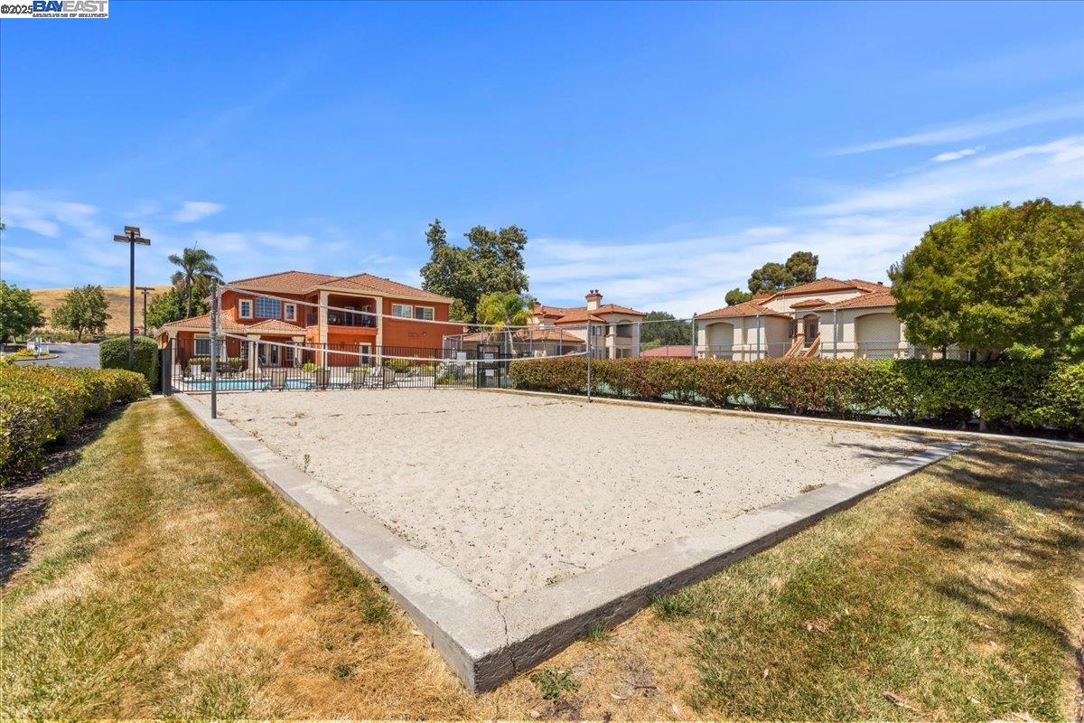 Detail Gallery Image 31 of 32 For 7054 Dublin Meadows St #D,  Dublin,  CA 94568 - 2 Beds | 2 Baths