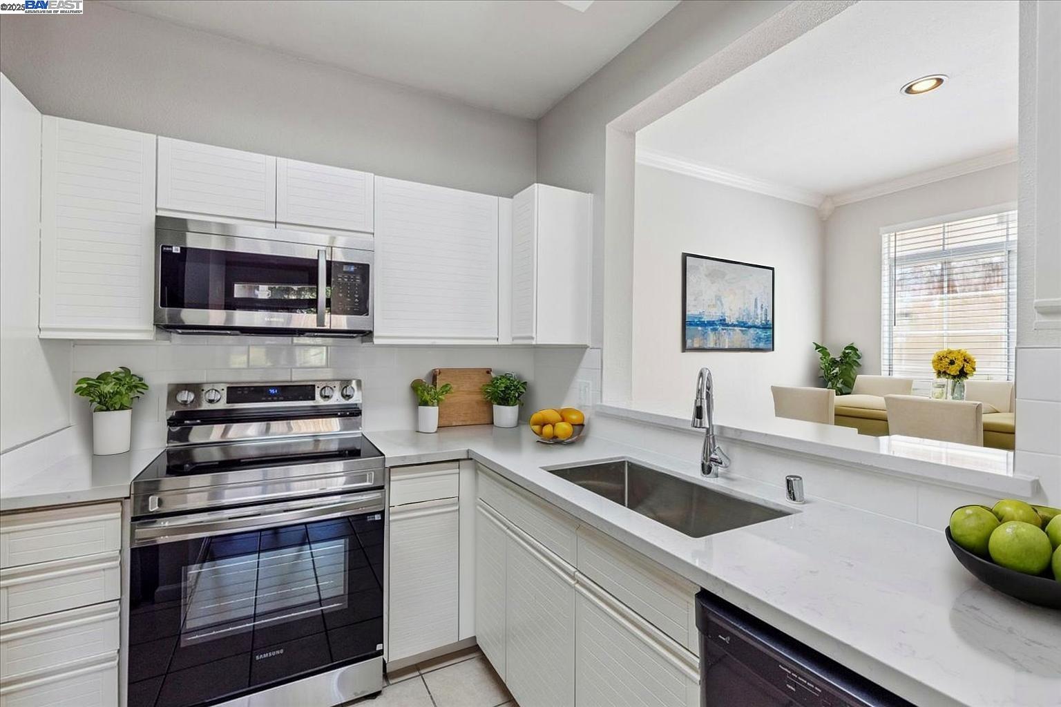 Detail Gallery Image 5 of 32 For 7054 Dublin Meadows St #D,  Dublin,  CA 94568 - 2 Beds | 2 Baths