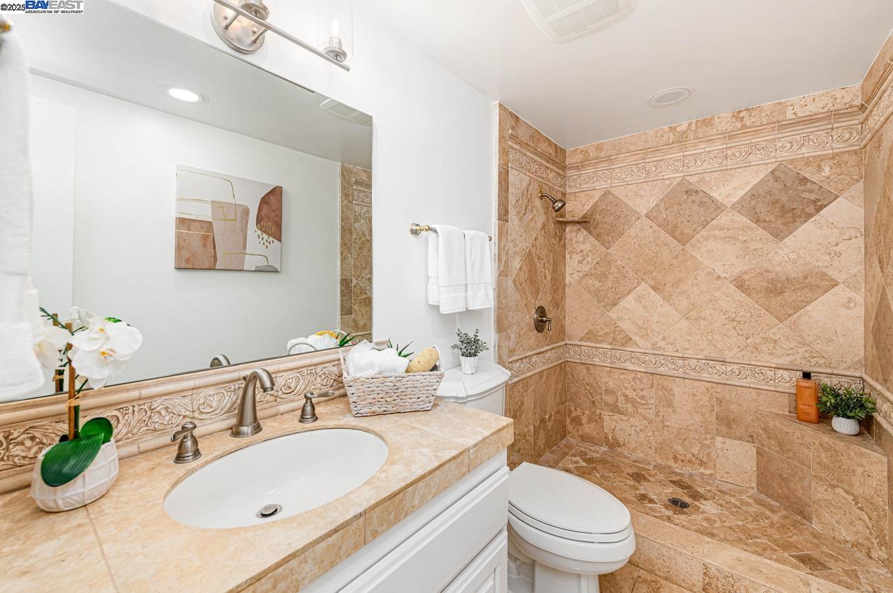 Detail Gallery Image 17 of 31 For 954 Crellin Rd, Pleasanton,  CA 94566 - 4 Beds | 3 Baths