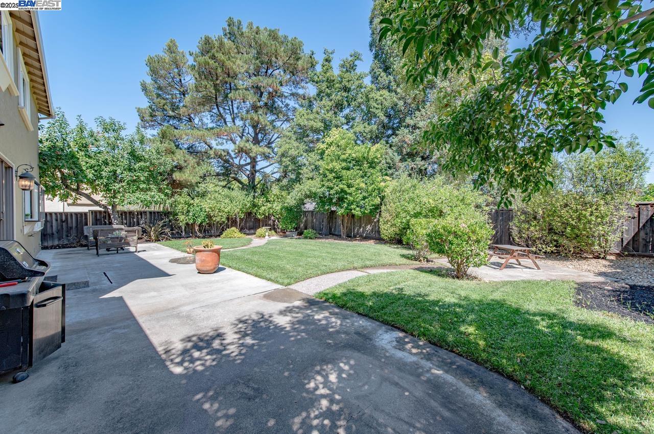 Detail Gallery Image 25 of 31 For 954 Crellin Rd, Pleasanton,  CA 94566 - 4 Beds | 3 Baths