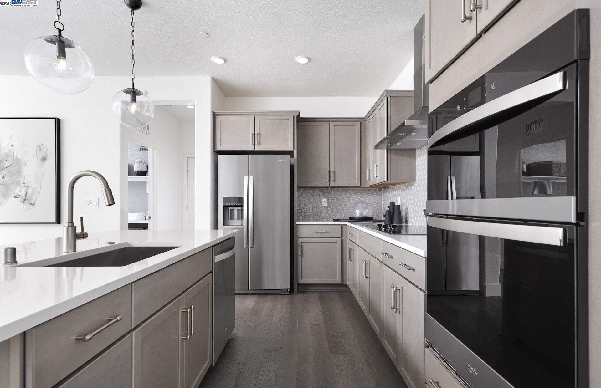 Front Image Thumbnail for BE41105823