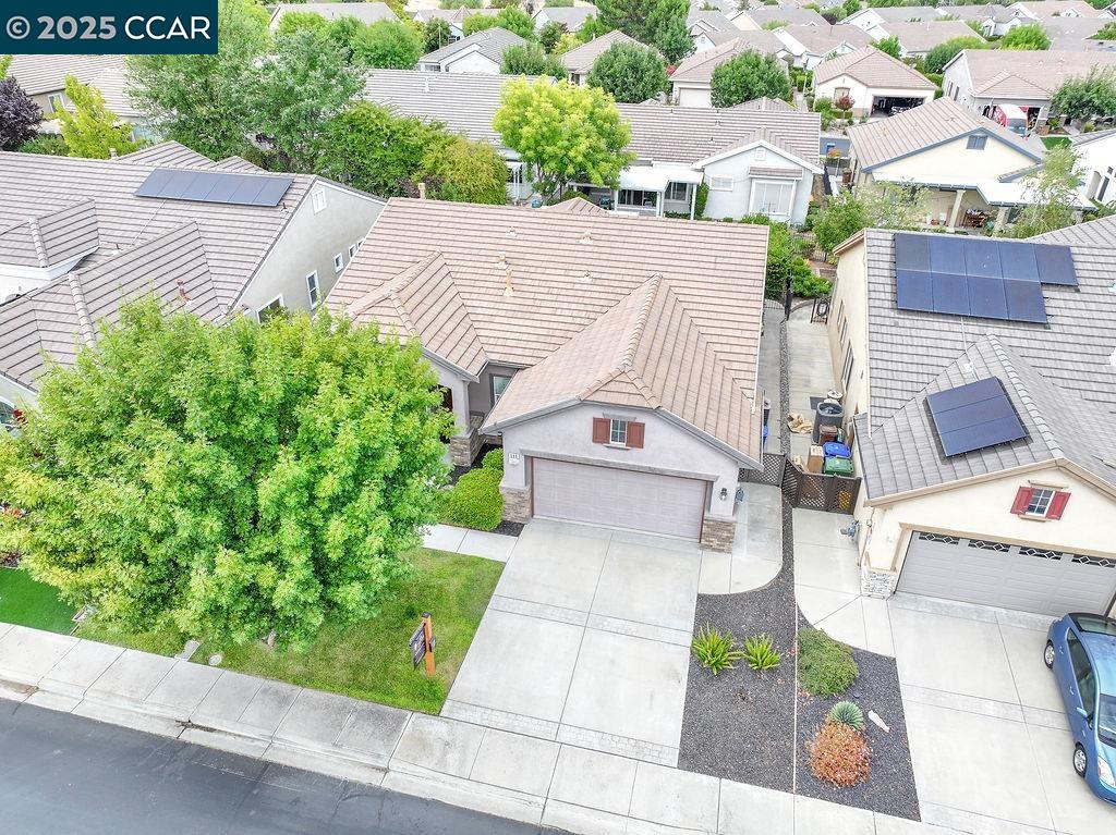 Detail Gallery Image 4 of 37 For 598 Valmore Pl, Brentwood,  CA 94513 - 2 Beds | 2 Baths