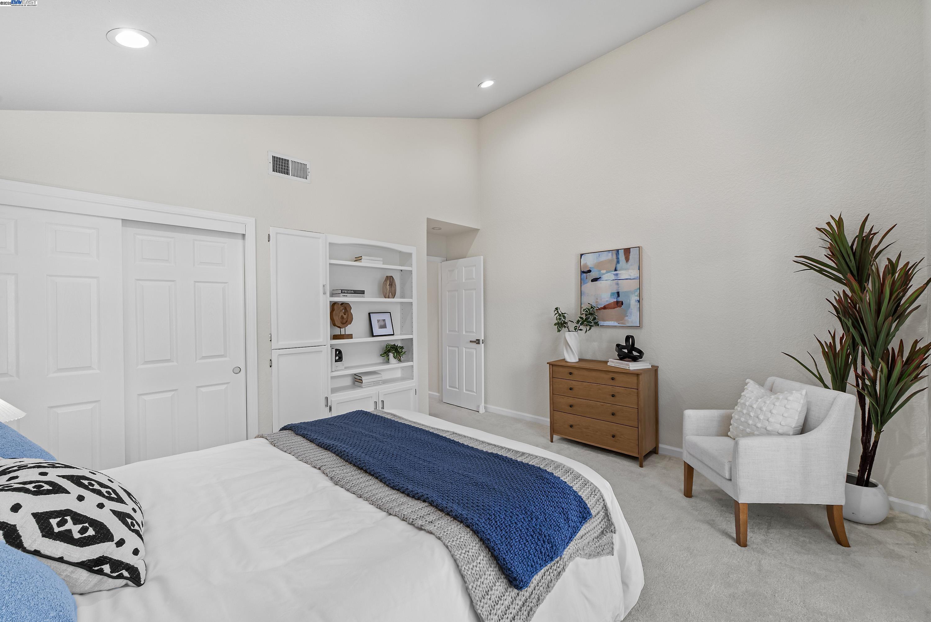 Detail Gallery Image 21 of 39 For 163 Gladys Ave, Mountain View,  CA 94043 - 2 Beds | 2/1 Baths