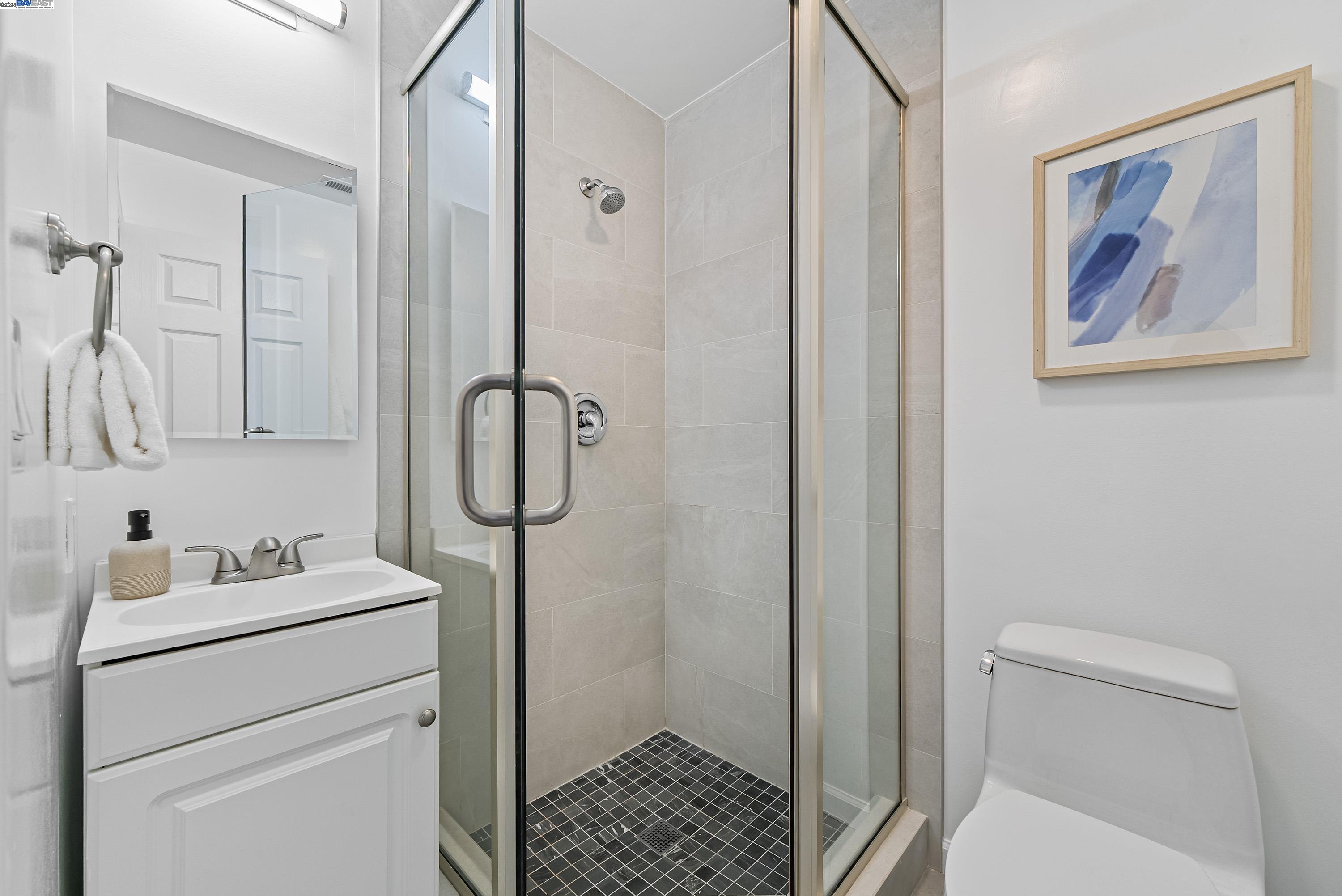 Detail Gallery Image 24 of 39 For 163 Gladys Ave, Mountain View,  CA 94043 - 2 Beds | 2/1 Baths