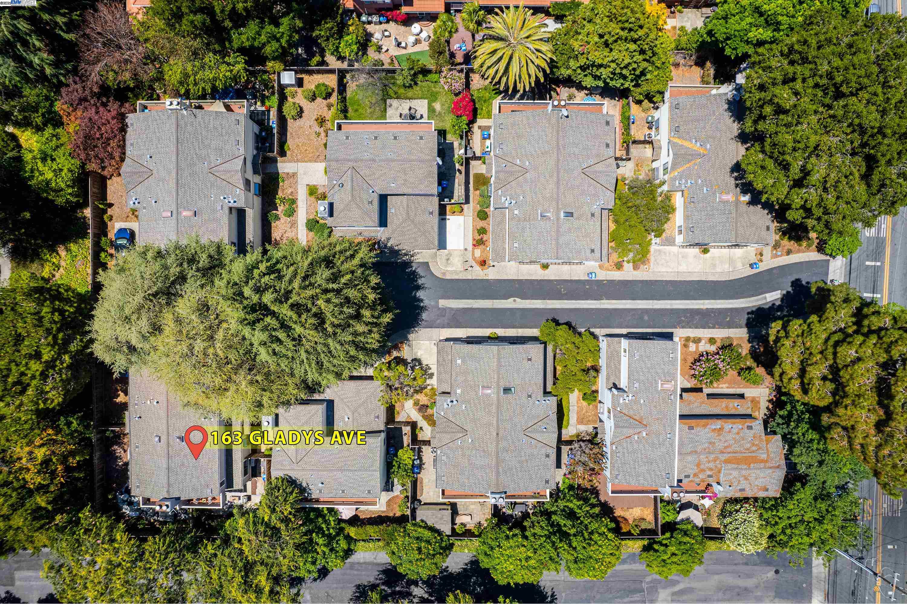 Detail Gallery Image 38 of 39 For 163 Gladys Ave, Mountain View,  CA 94043 - 2 Beds | 2/1 Baths
