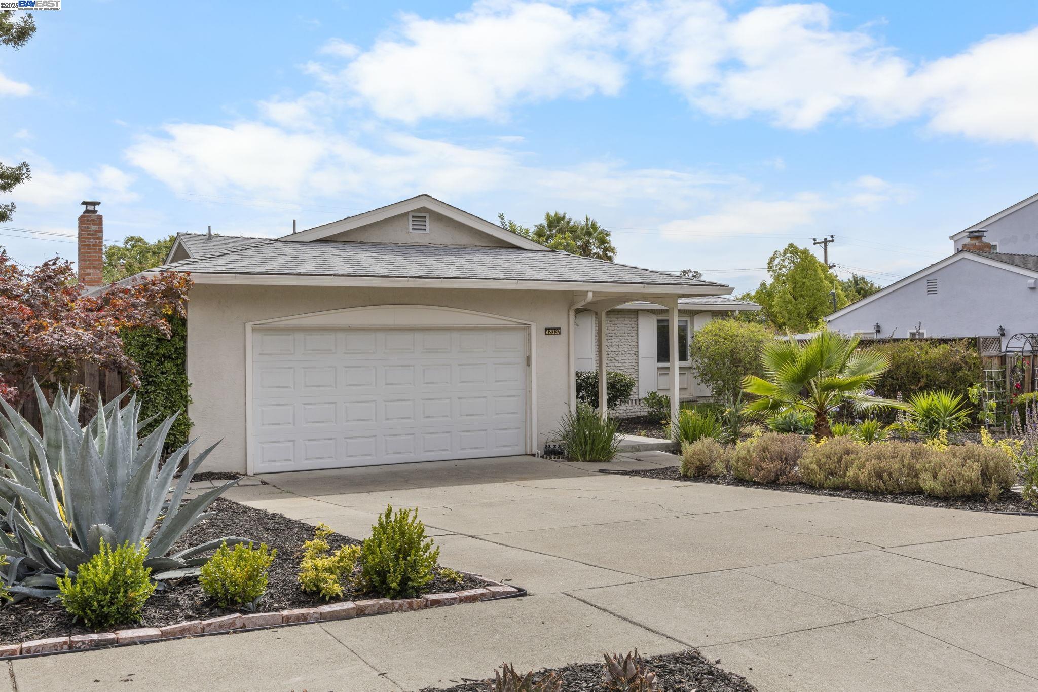 42037 Via San Gabriel, Fremont, California 94539, 3 Bedrooms Bedrooms, 7 Rooms Rooms,2 BathroomsBathrooms,Residential,For Sale,42037 Via San Gabriel,41105829
