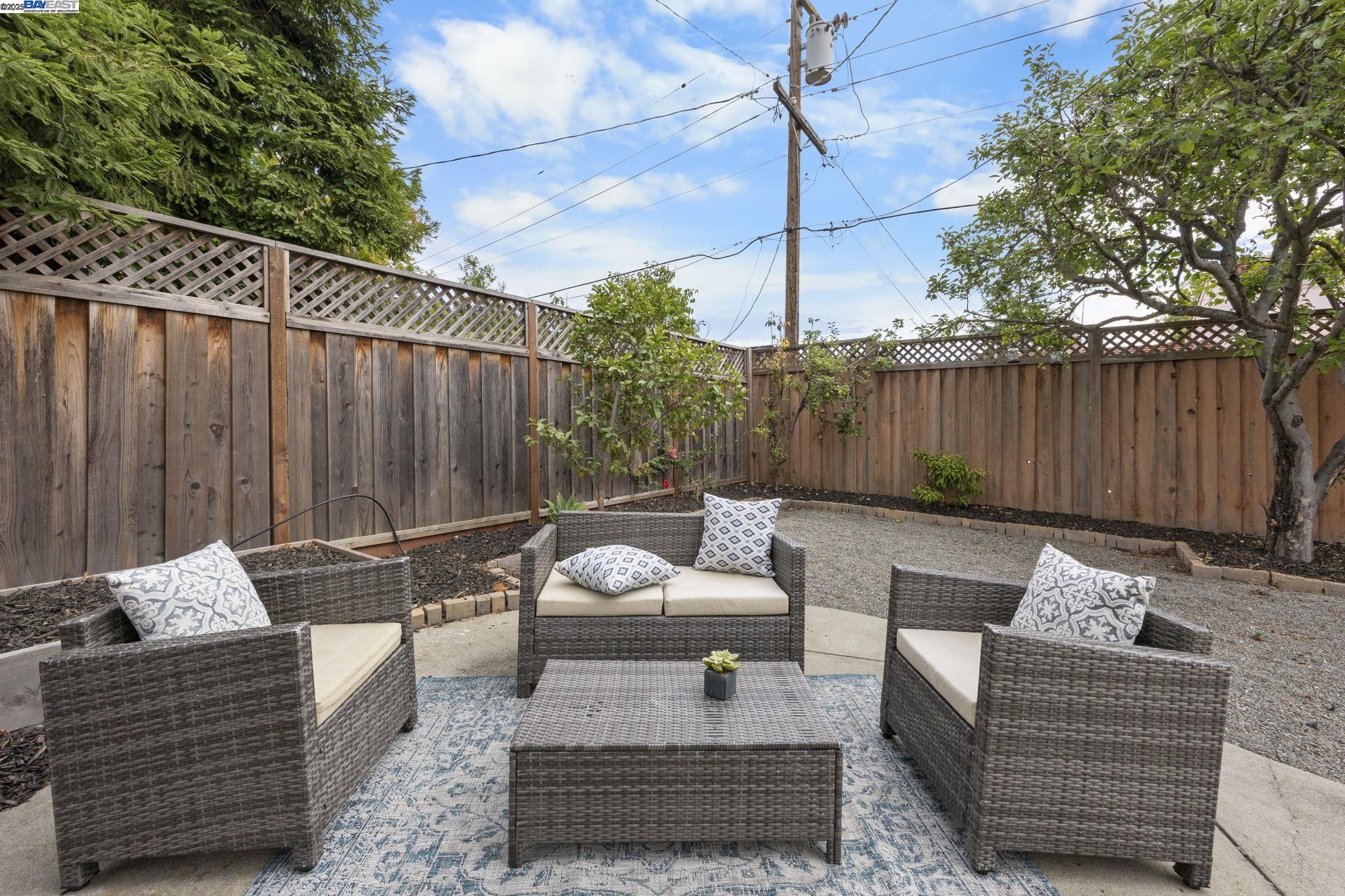 42037 Via San Gabriel, Fremont, California 94539, 3 Bedrooms Bedrooms, 7 Rooms Rooms,2 BathroomsBathrooms,Residential,For Sale,42037 Via San Gabriel,41105829