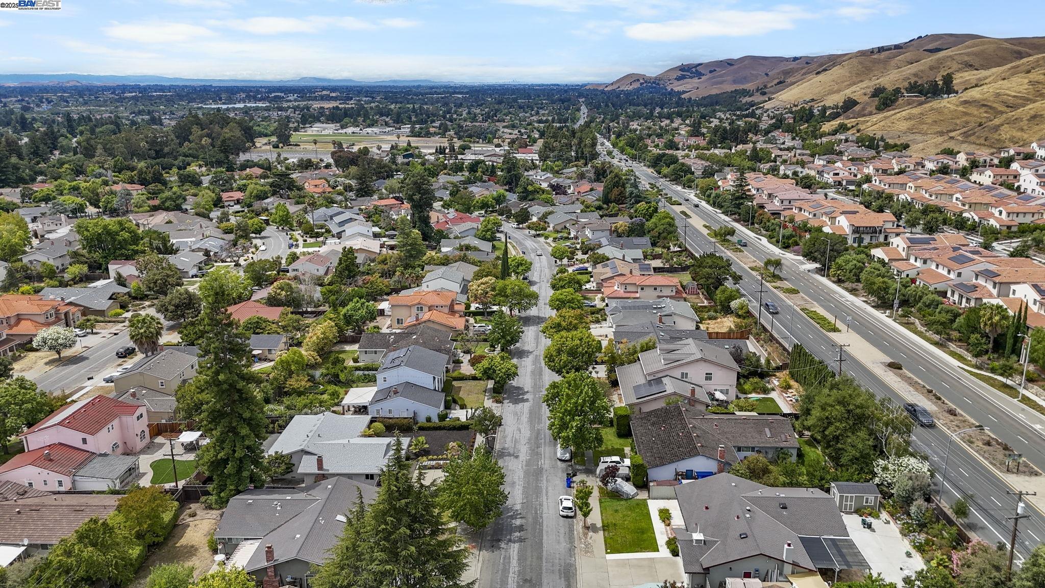 42037 Via San Gabriel, Fremont, California 94539, 3 Bedrooms Bedrooms, 7 Rooms Rooms,2 BathroomsBathrooms,Residential,For Sale,42037 Via San Gabriel,41105829