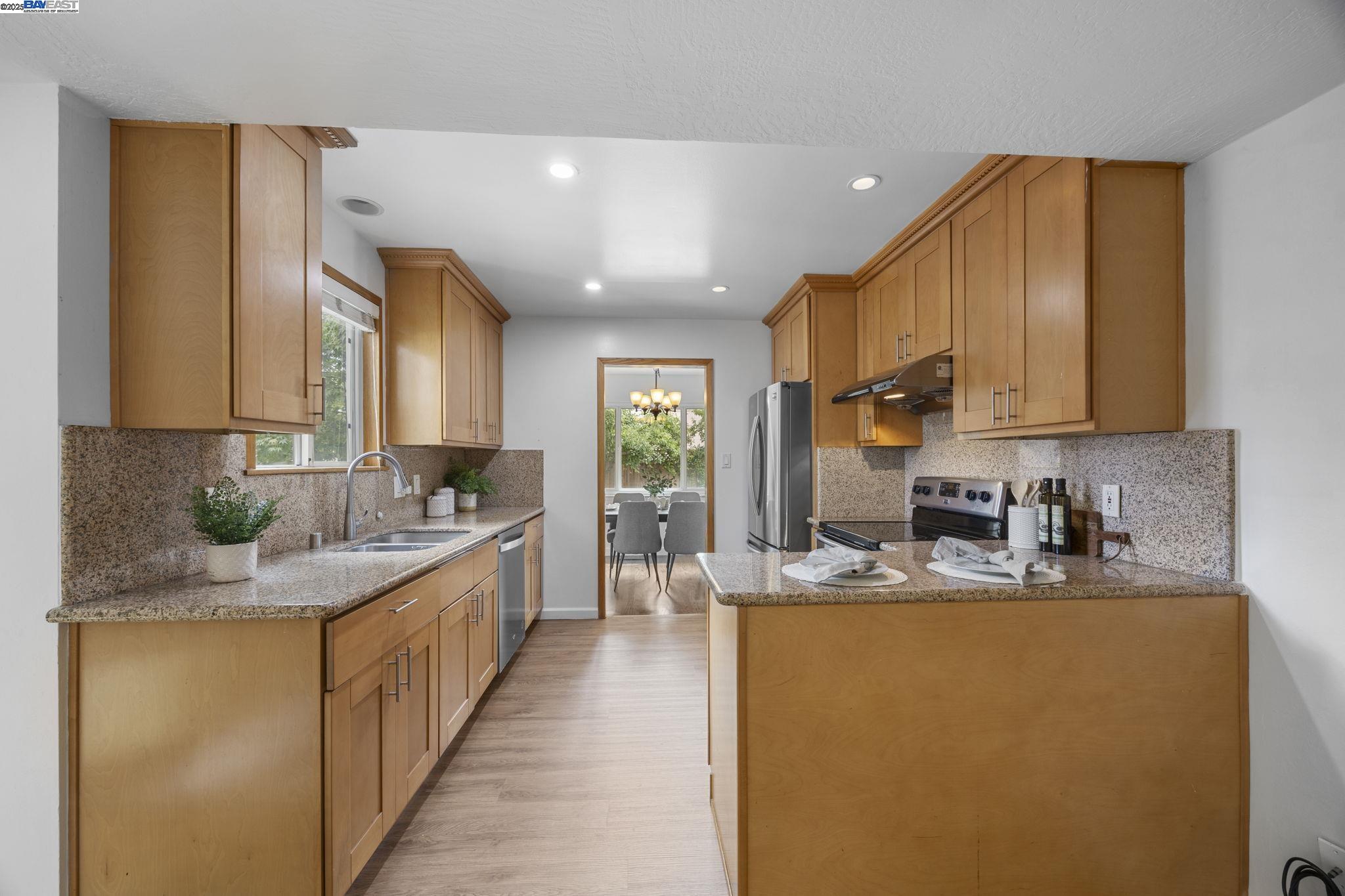 42037 Via San Gabriel, Fremont, California 94539, 3 Bedrooms Bedrooms, 7 Rooms Rooms,2 BathroomsBathrooms,Residential,For Sale,42037 Via San Gabriel,41105829