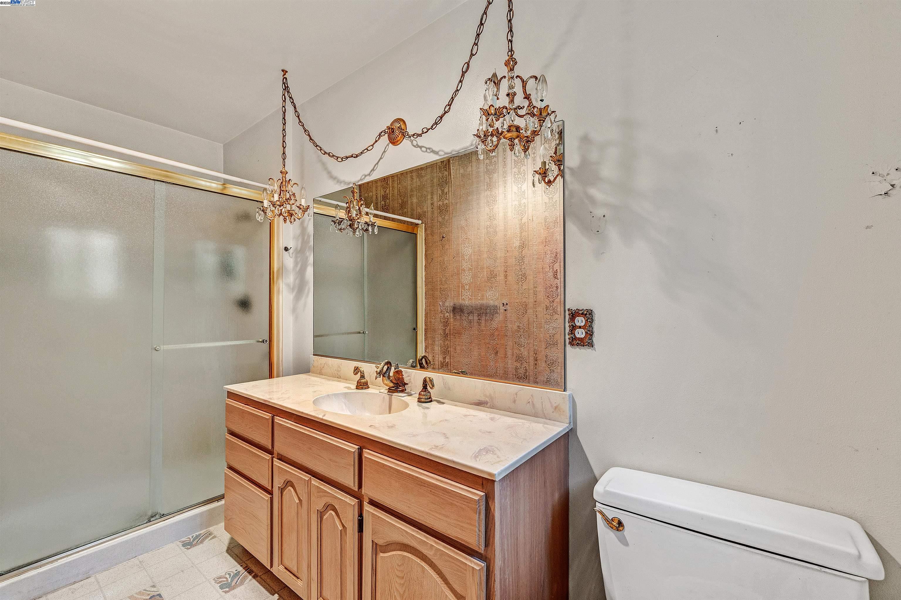 16504 Page St, San Leandro, California 94578, 3 Bedrooms Bedrooms, 7 Rooms Rooms,2 BathroomsBathrooms,Residential,For Sale,16504 Page St,41105830