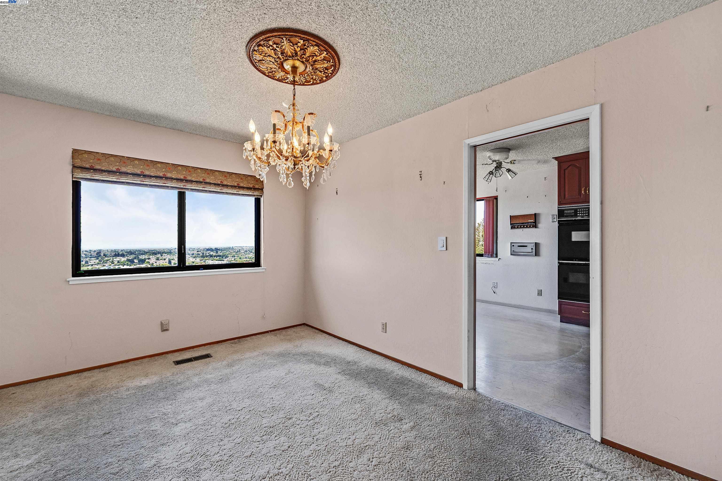 16504 Page St, San Leandro, California 94578, 3 Bedrooms Bedrooms, 7 Rooms Rooms,2 BathroomsBathrooms,Residential,For Sale,16504 Page St,41105830