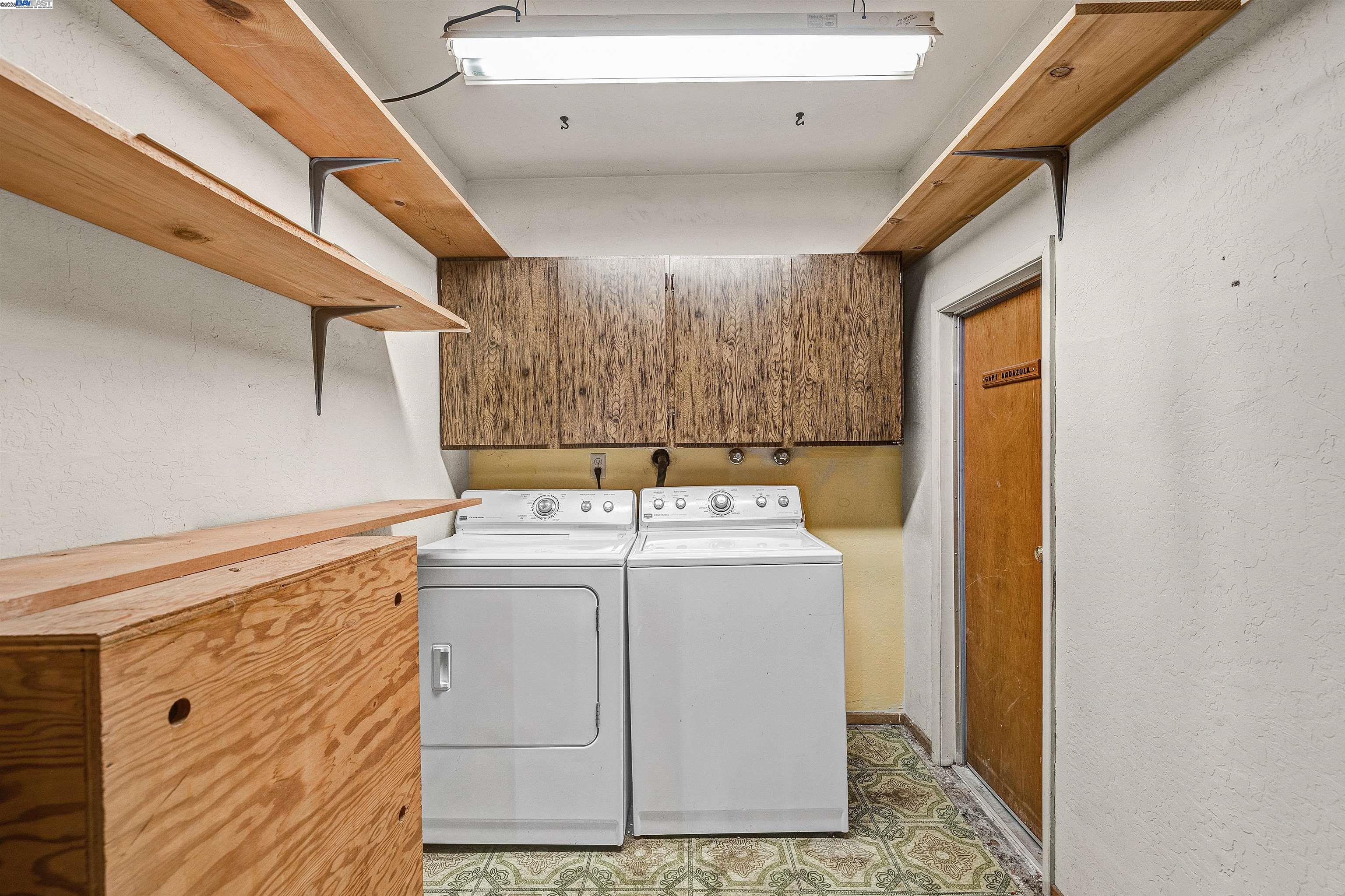 16504 Page St, San Leandro, California 94578, 3 Bedrooms Bedrooms, 7 Rooms Rooms,2 BathroomsBathrooms,Residential,For Sale,16504 Page St,41105830