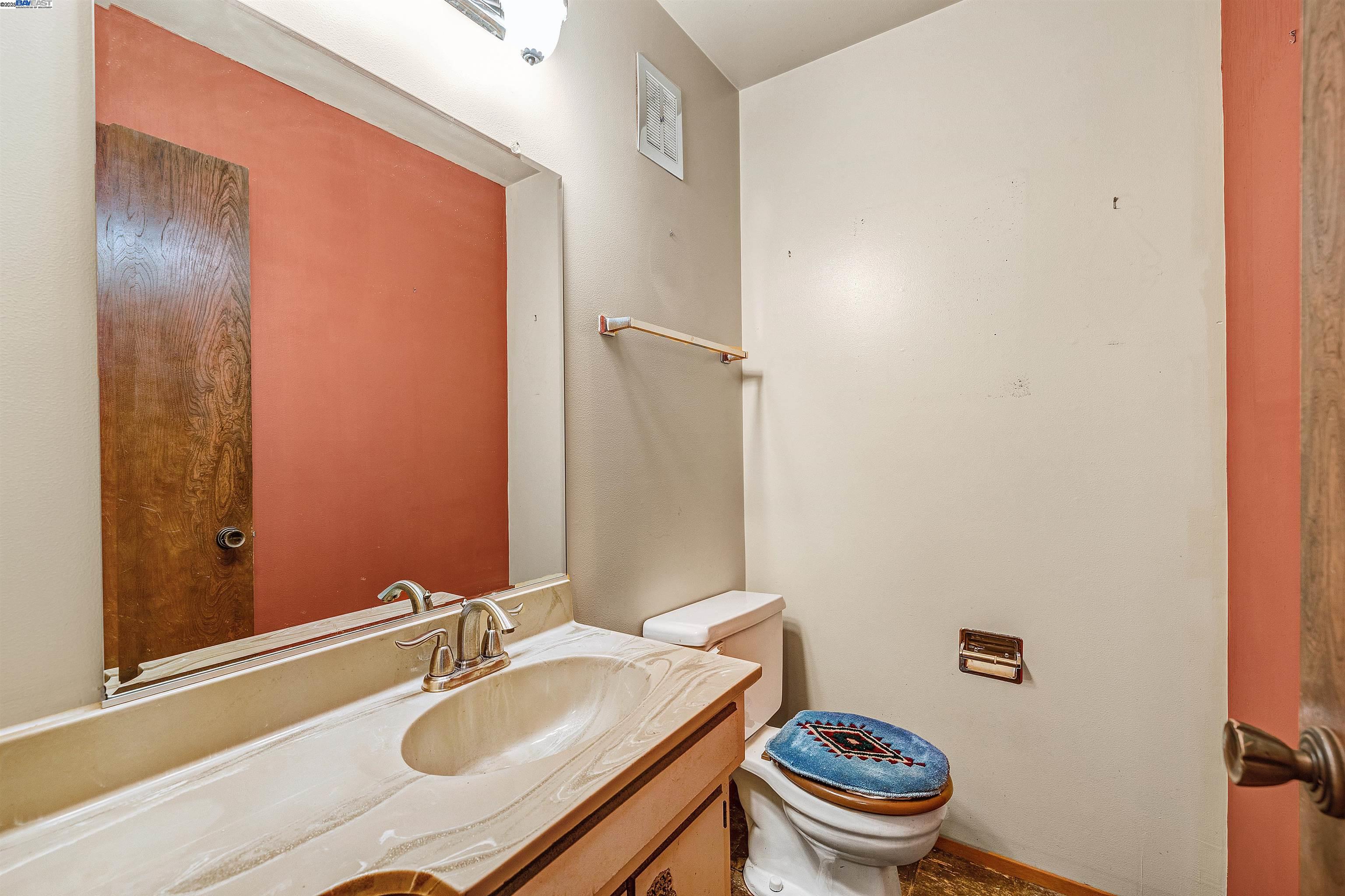 16504 Page St, San Leandro, California 94578, 3 Bedrooms Bedrooms, 7 Rooms Rooms,2 BathroomsBathrooms,Residential,For Sale,16504 Page St,41105830