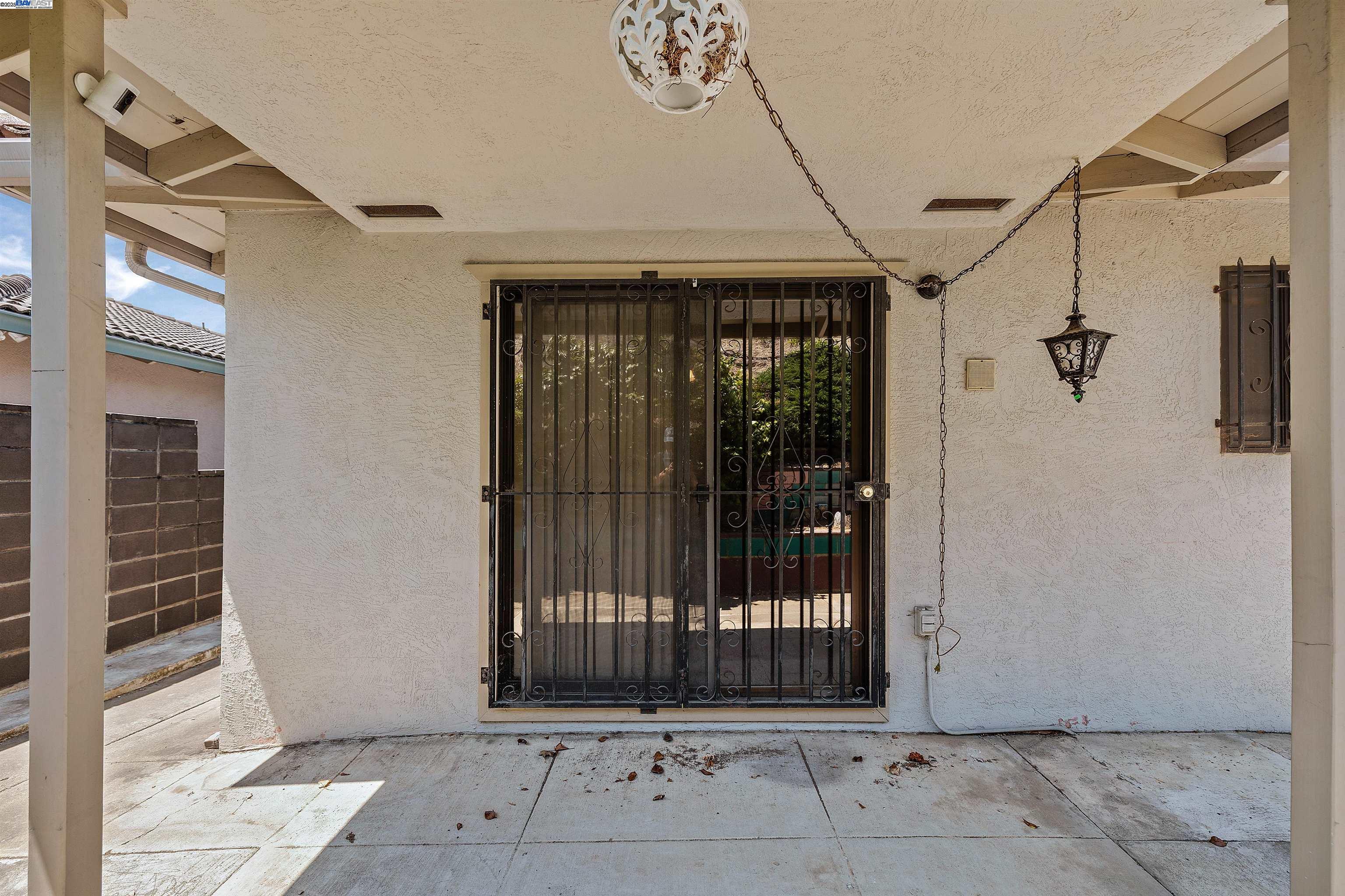 16504 Page St, San Leandro, California 94578, 3 Bedrooms Bedrooms, 7 Rooms Rooms,2 BathroomsBathrooms,Residential,For Sale,16504 Page St,41105830