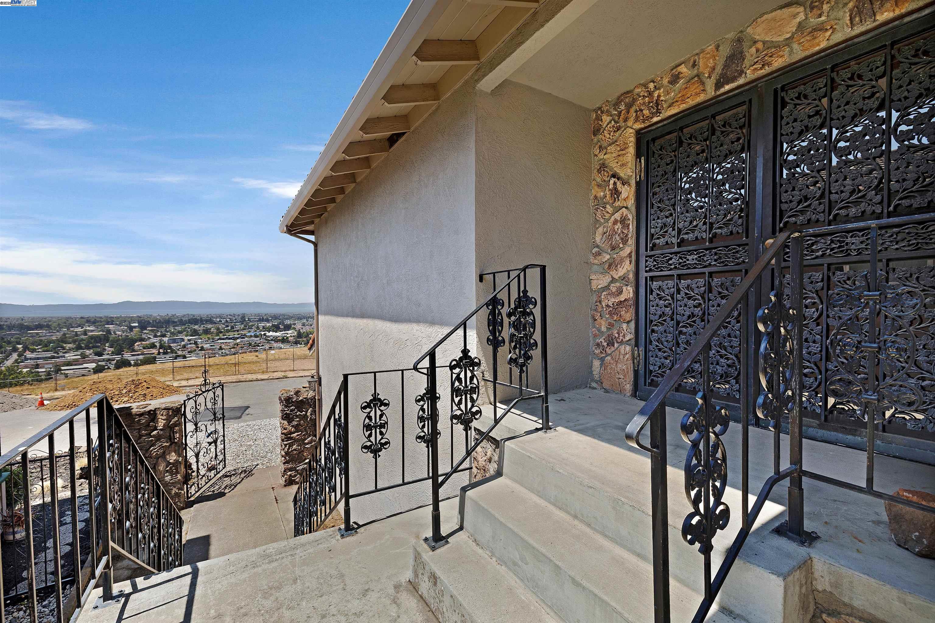 Detail Gallery Image 53 of 58 For 16504 Page St, San Leandro,  CA 94578 - 3 Beds | 2 Baths