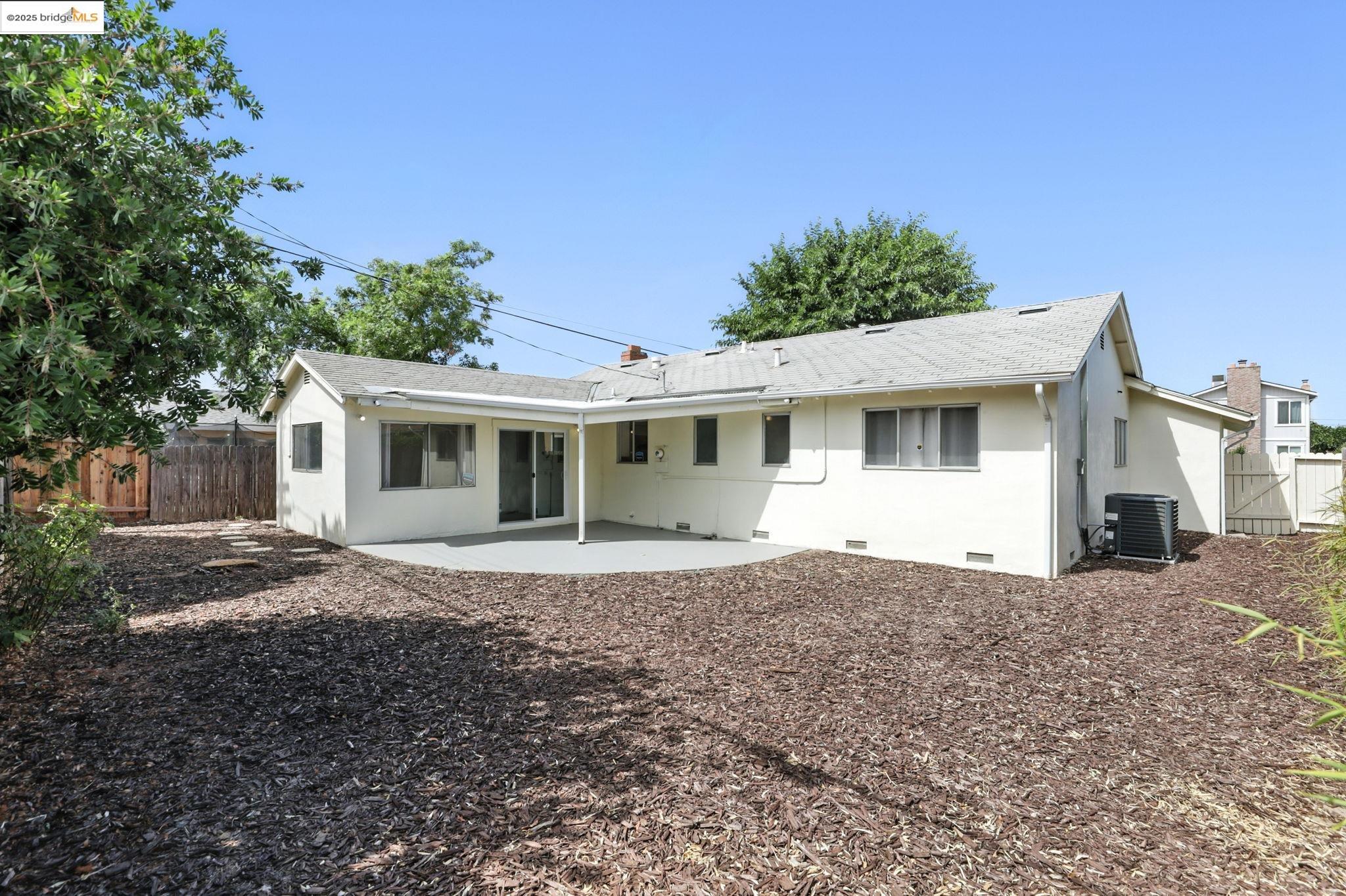 6725 Austin Way, Sacramento, California 95823, 3 Bedrooms Bedrooms, 6 Rooms Rooms,2 BathroomsBathrooms,Residential,For Sale,6725 Austin Way,41105832
