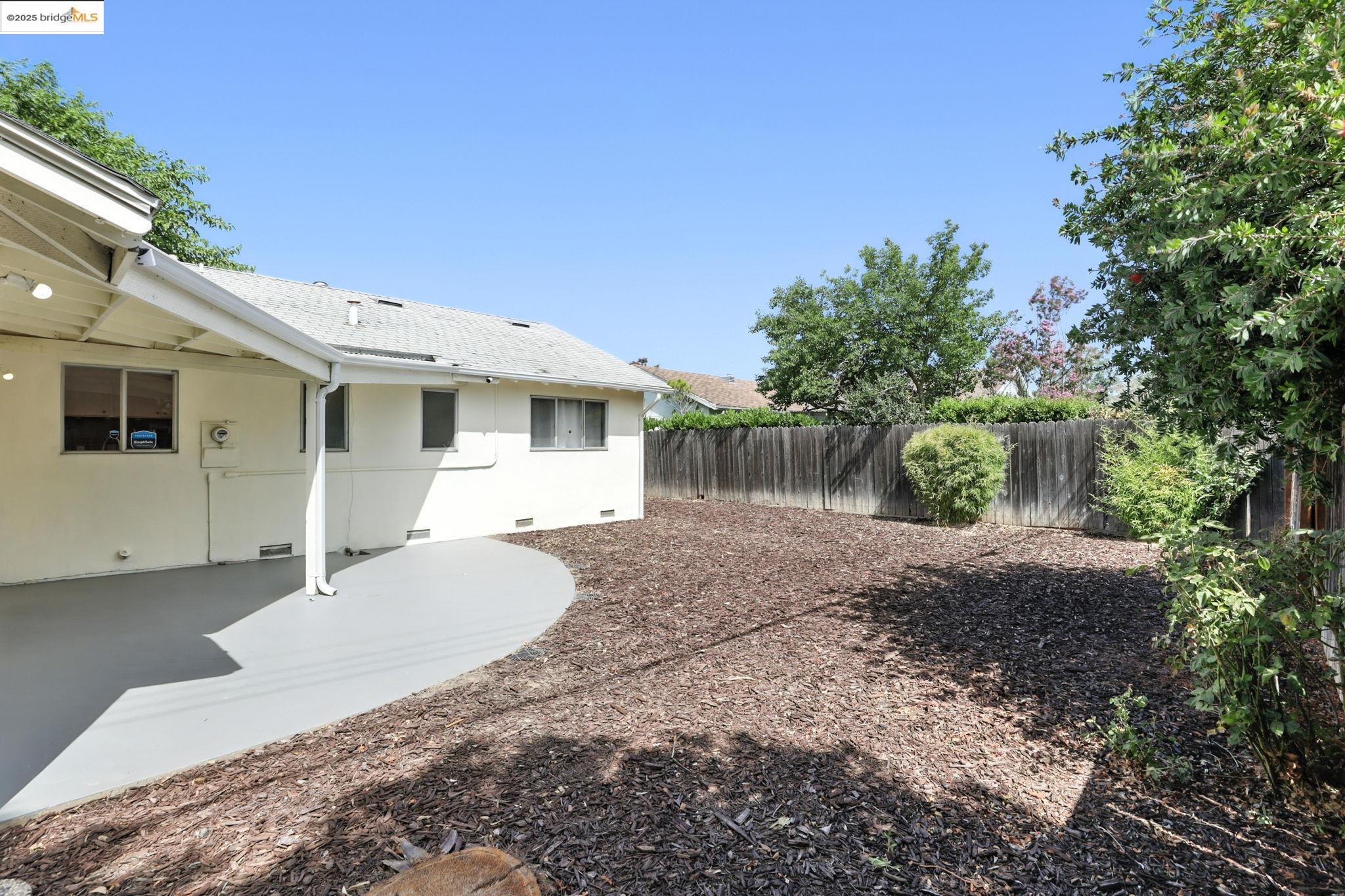 6725 Austin Way, Sacramento, California 95823, 3 Bedrooms Bedrooms, 6 Rooms Rooms,2 BathroomsBathrooms,Residential,For Sale,6725 Austin Way,41105832