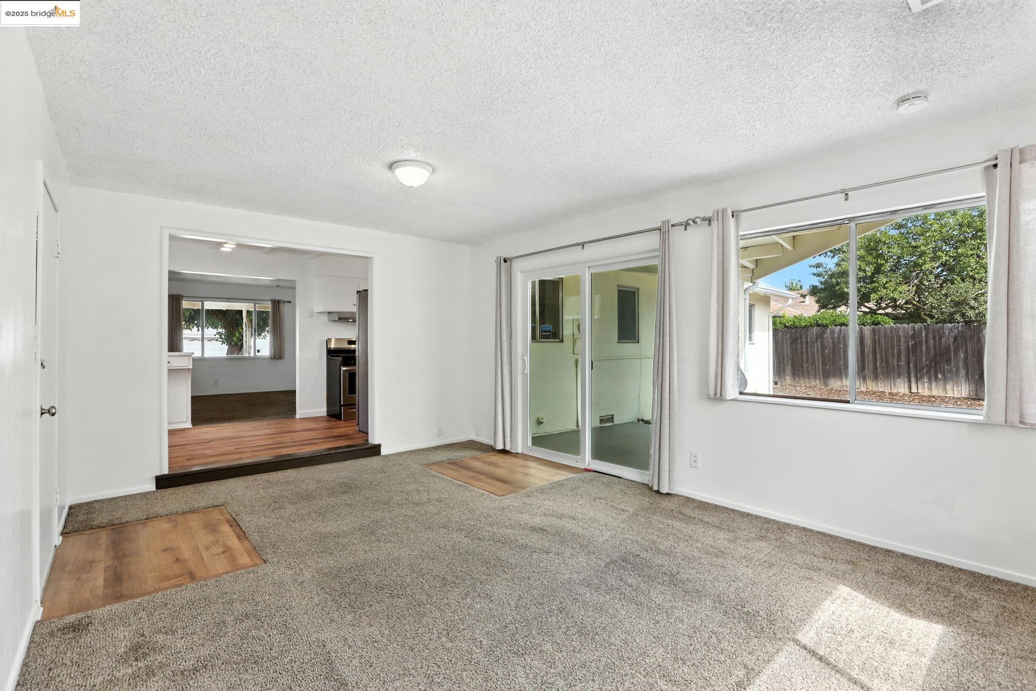 6725 Austin Way, Sacramento, California 95823, 3 Bedrooms Bedrooms, 6 Rooms Rooms,2 BathroomsBathrooms,Residential,For Sale,6725 Austin Way,41105832