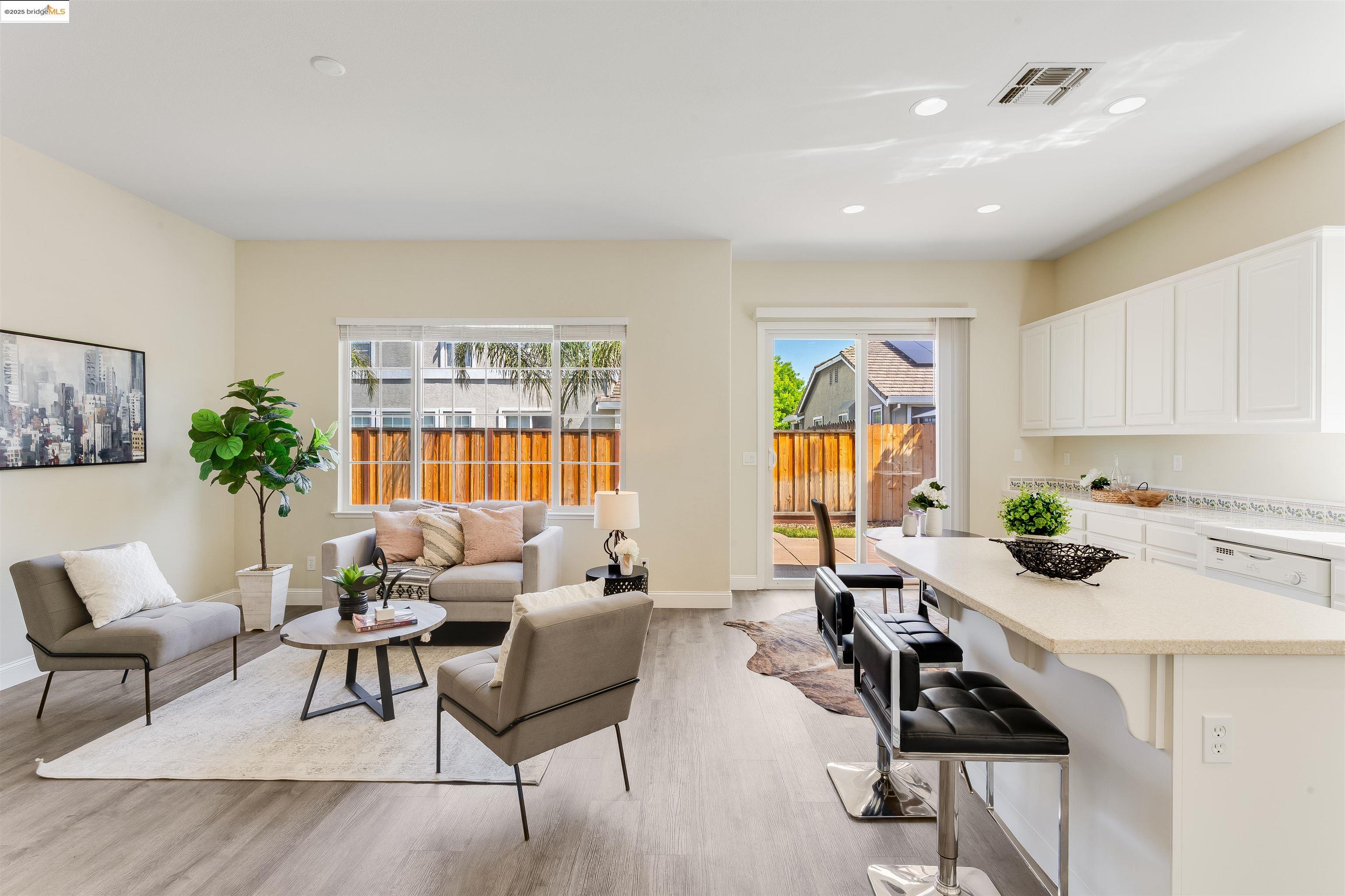 1067 Somersby Way, Brentwood, California 94513, 4 Bedrooms Bedrooms, 9 Rooms Rooms,2 BathroomsBathrooms,Residential,For Sale,1067 Somersby Way,41105833